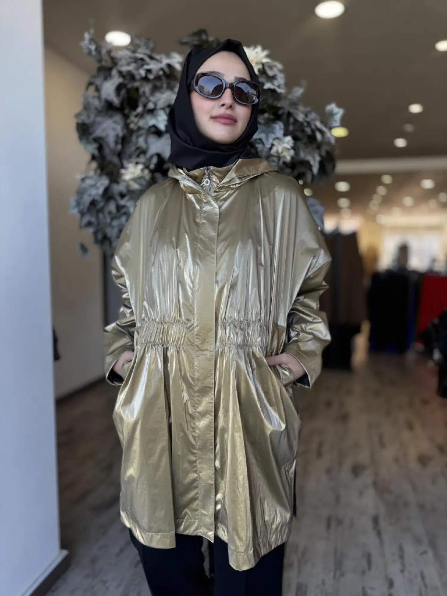 Almarwah Belden Lastikli Kapüşonlu Kap 404906