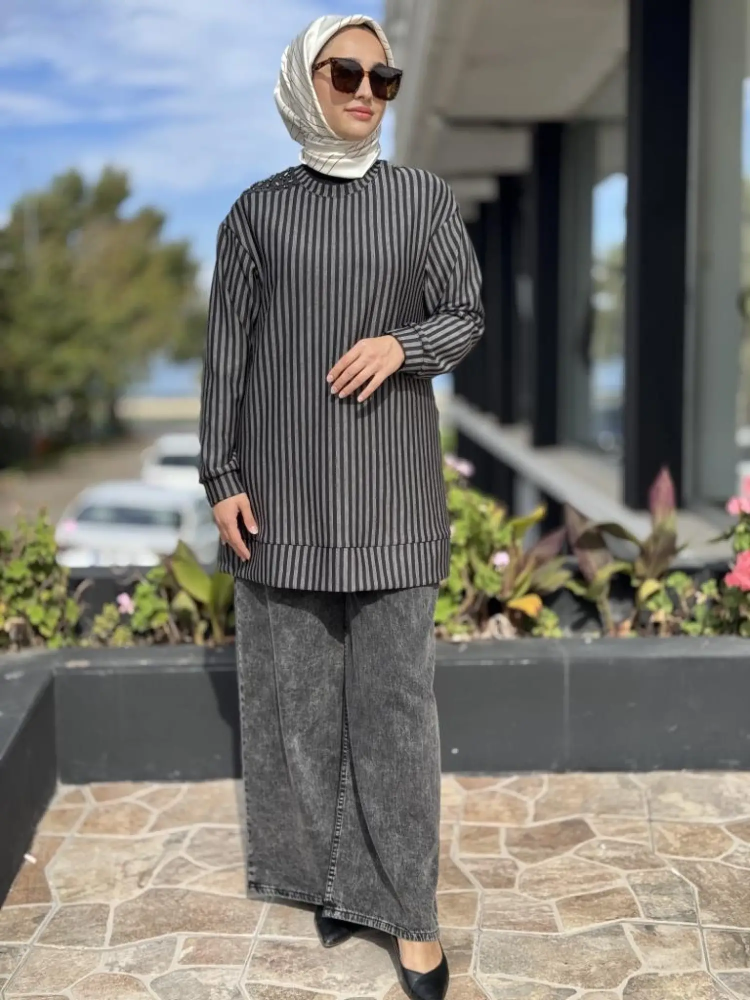 Almarwah Omuz Detaylı Çizgili Viscon Tunik 102235