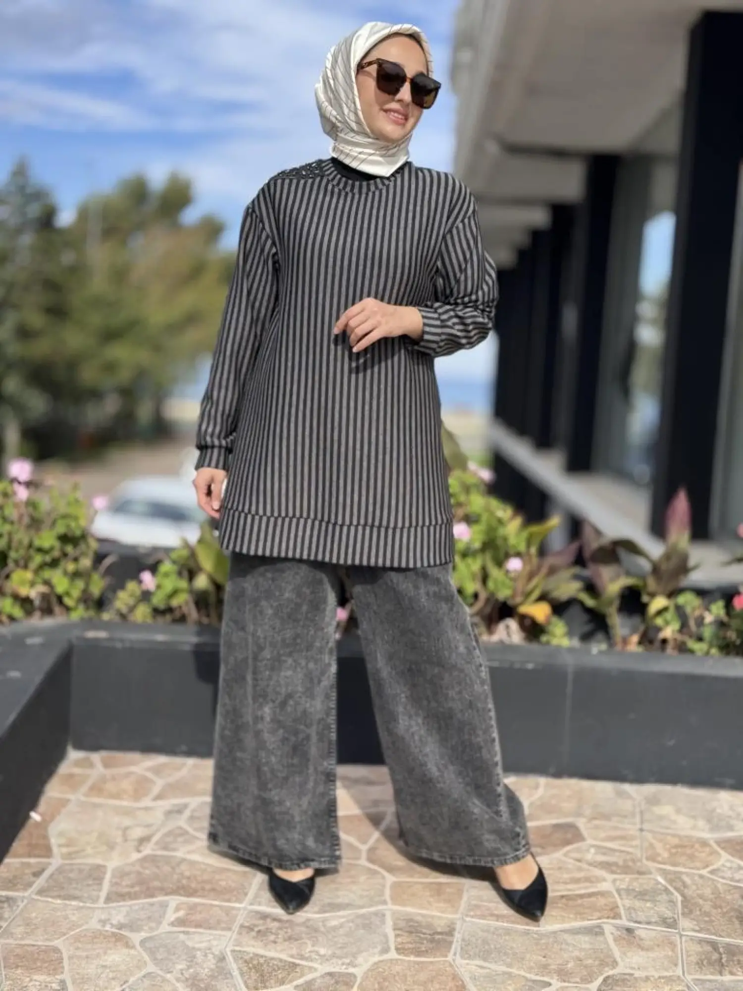 Almarwah Omuz Detaylı Çizgili Viscon Tunik 102235