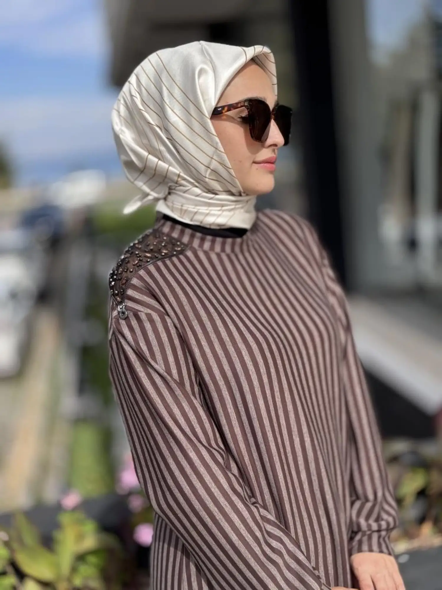 Almarwah Omuz Detaylı Çizgili Viscon Tunik 102235