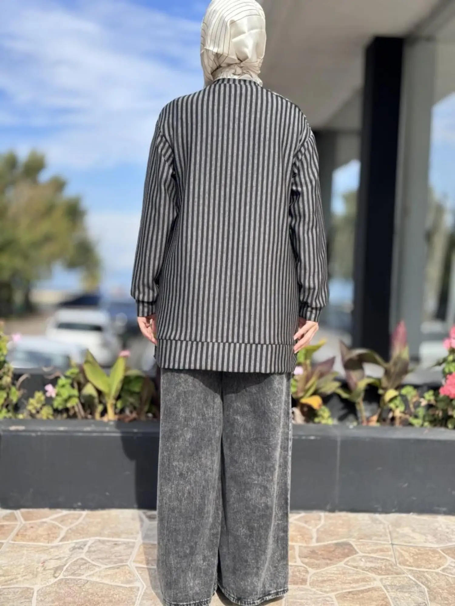 Almarwah Omuz Detaylı Çizgili Viscon Tunik 102235