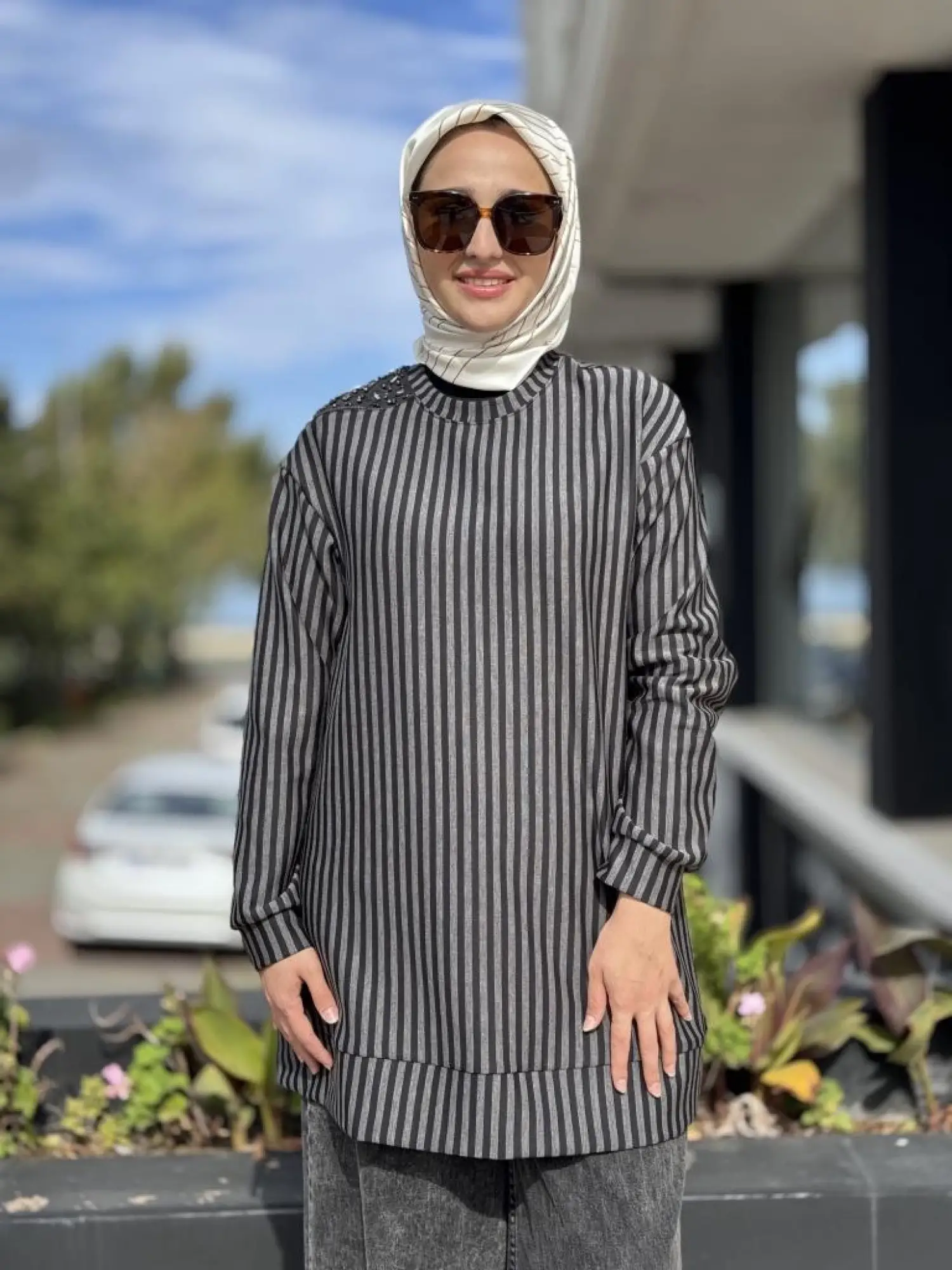 Almarwah Omuz Detaylı Çizgili Viscon Tunik 102235