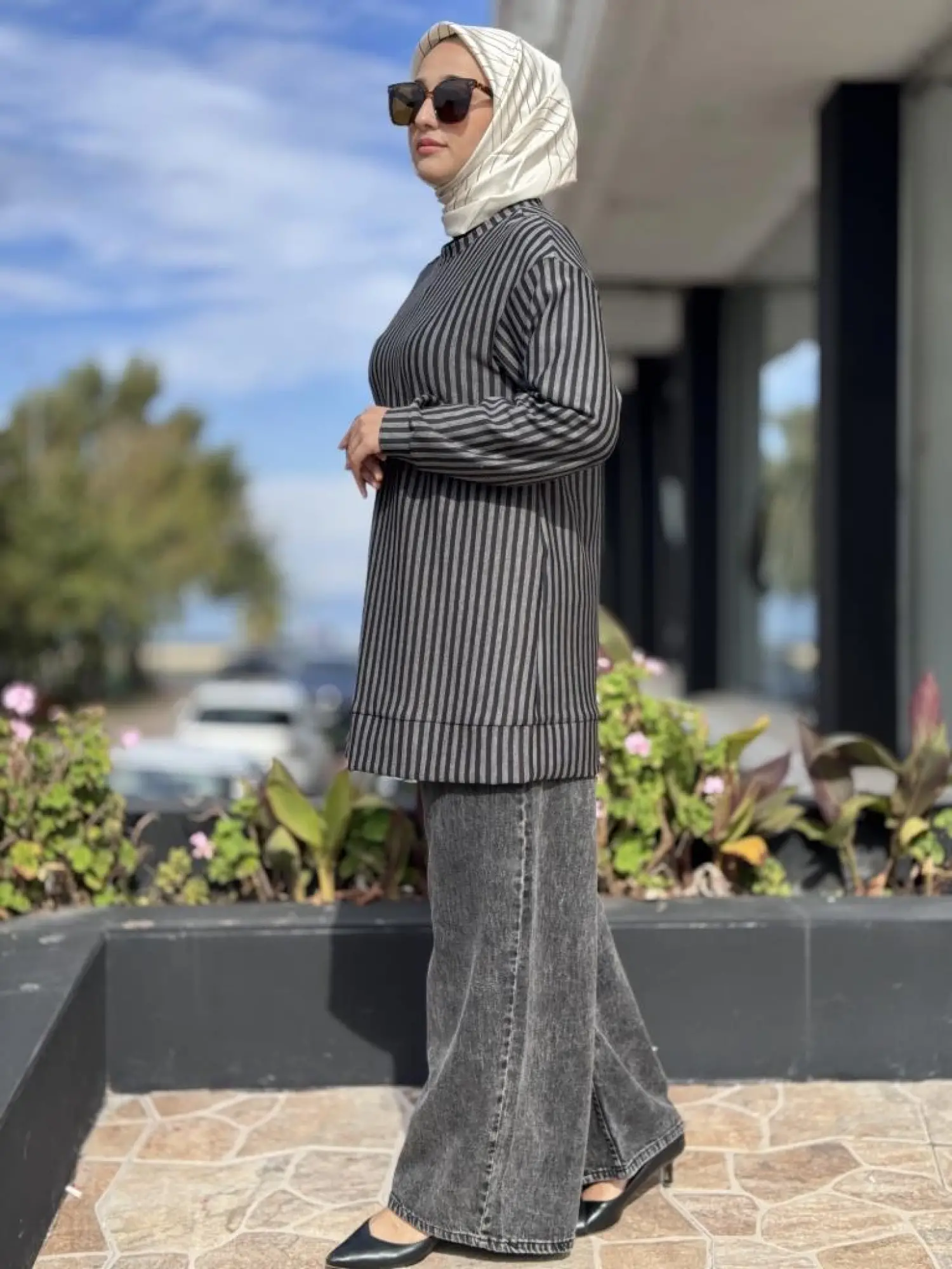 Almarwah Omuz Detaylı Çizgili Viscon Tunik 102235