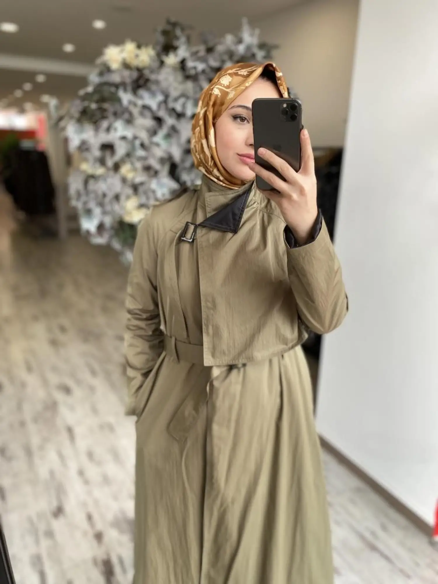 Almarwah Önden Kapama Detaylı Astarlı Kap 404923