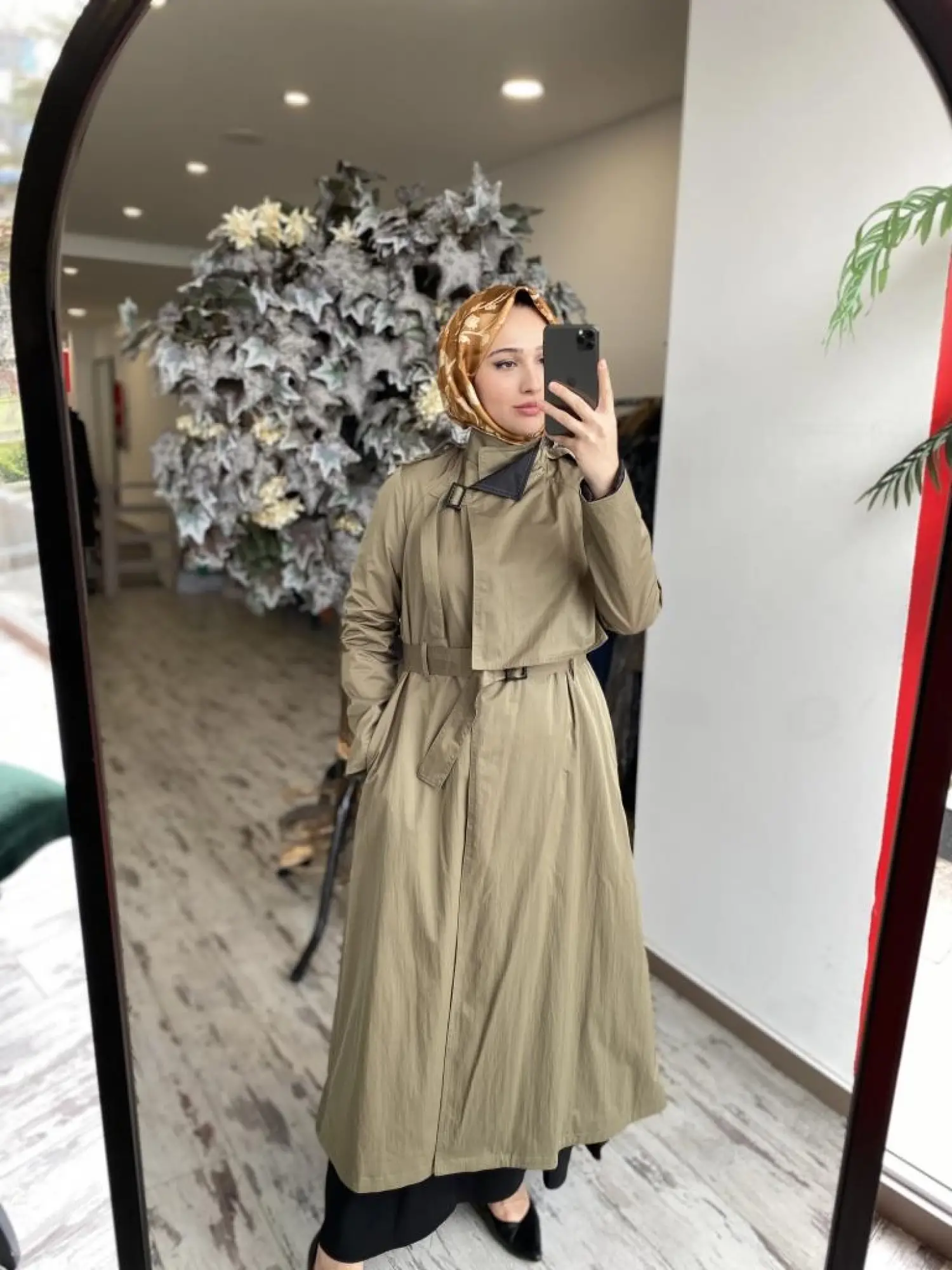 Almarwah Önden Kapama Detaylı Astarlı Kap 404923