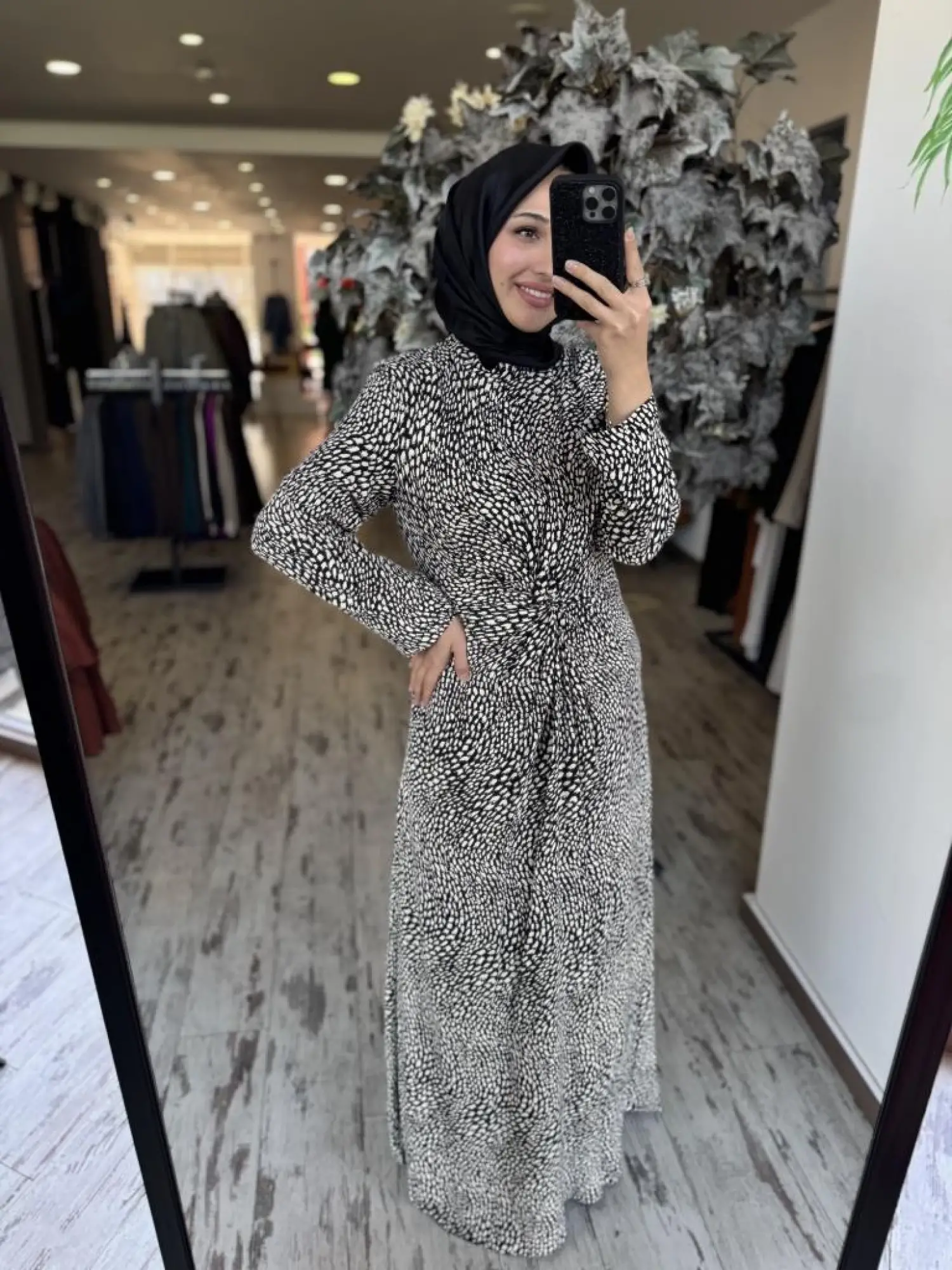 Almarwah Önü Büzgülü Astarlı Desenli Saten Elbise 90490