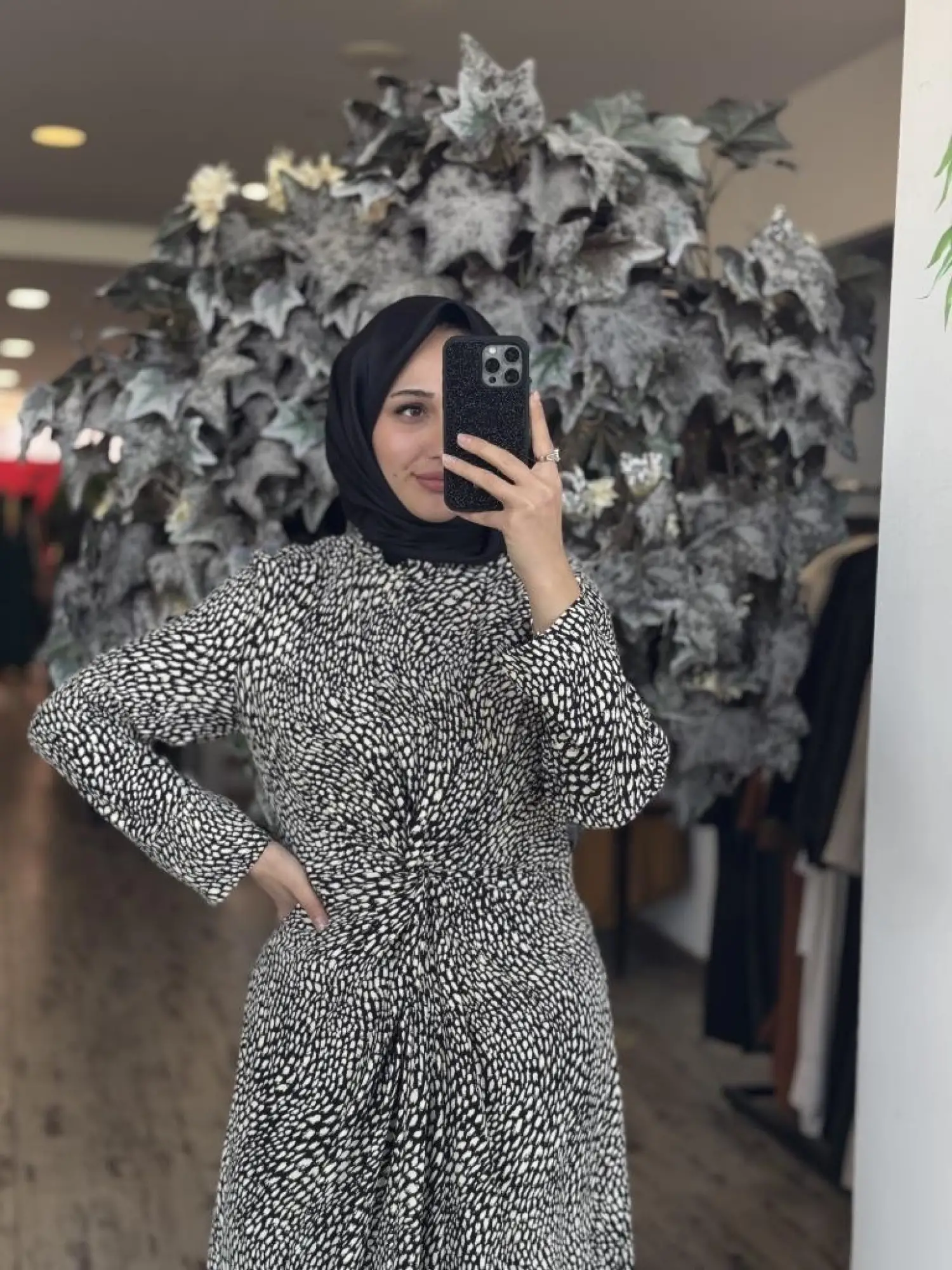 Almarwah Önü Büzgülü Astarlı Desenli Saten Elbise 90490