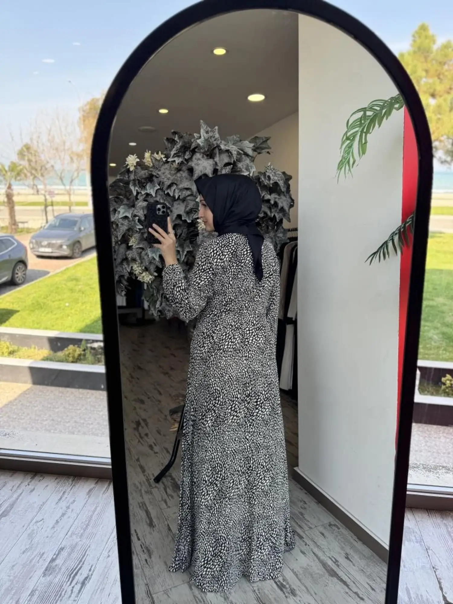 Almarwah Önü Büzgülü Astarlı Desenli Saten Elbise 90490