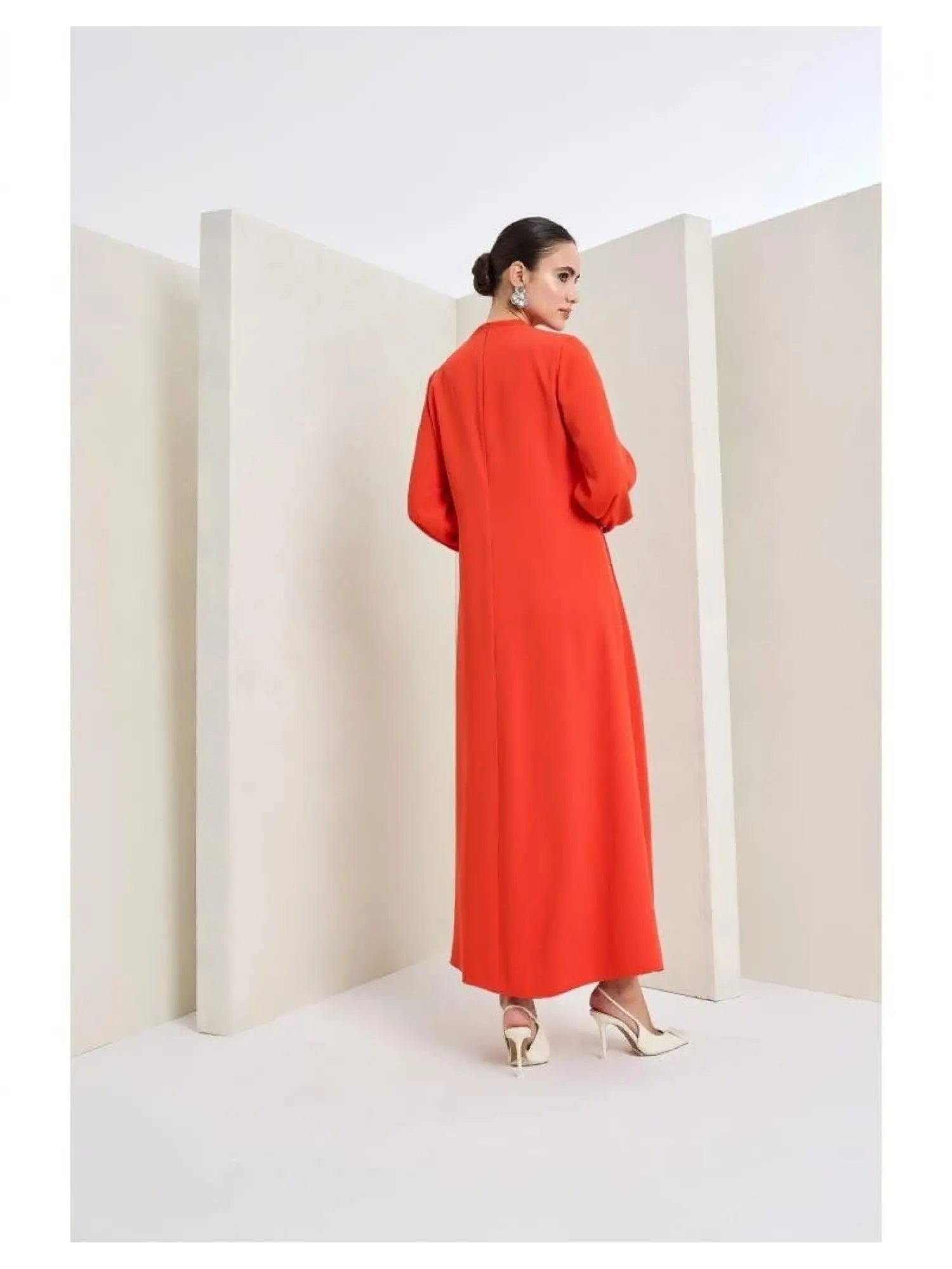 Almarwah Önü İnci ve Taş Detaylı Abiye Elbise 90470