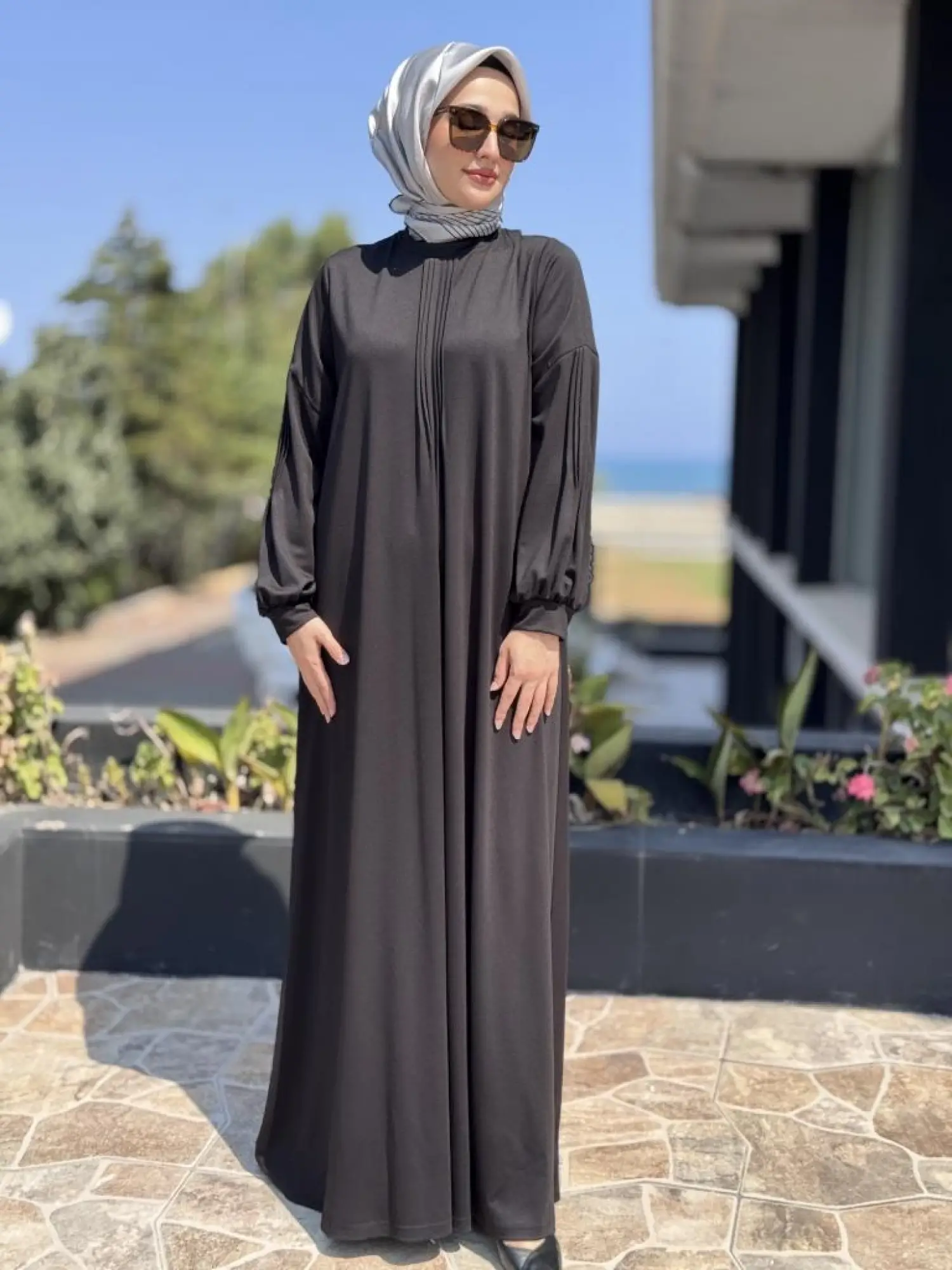 Almarwah Önü ve Kolu Drape Detaylı Elbise 303870