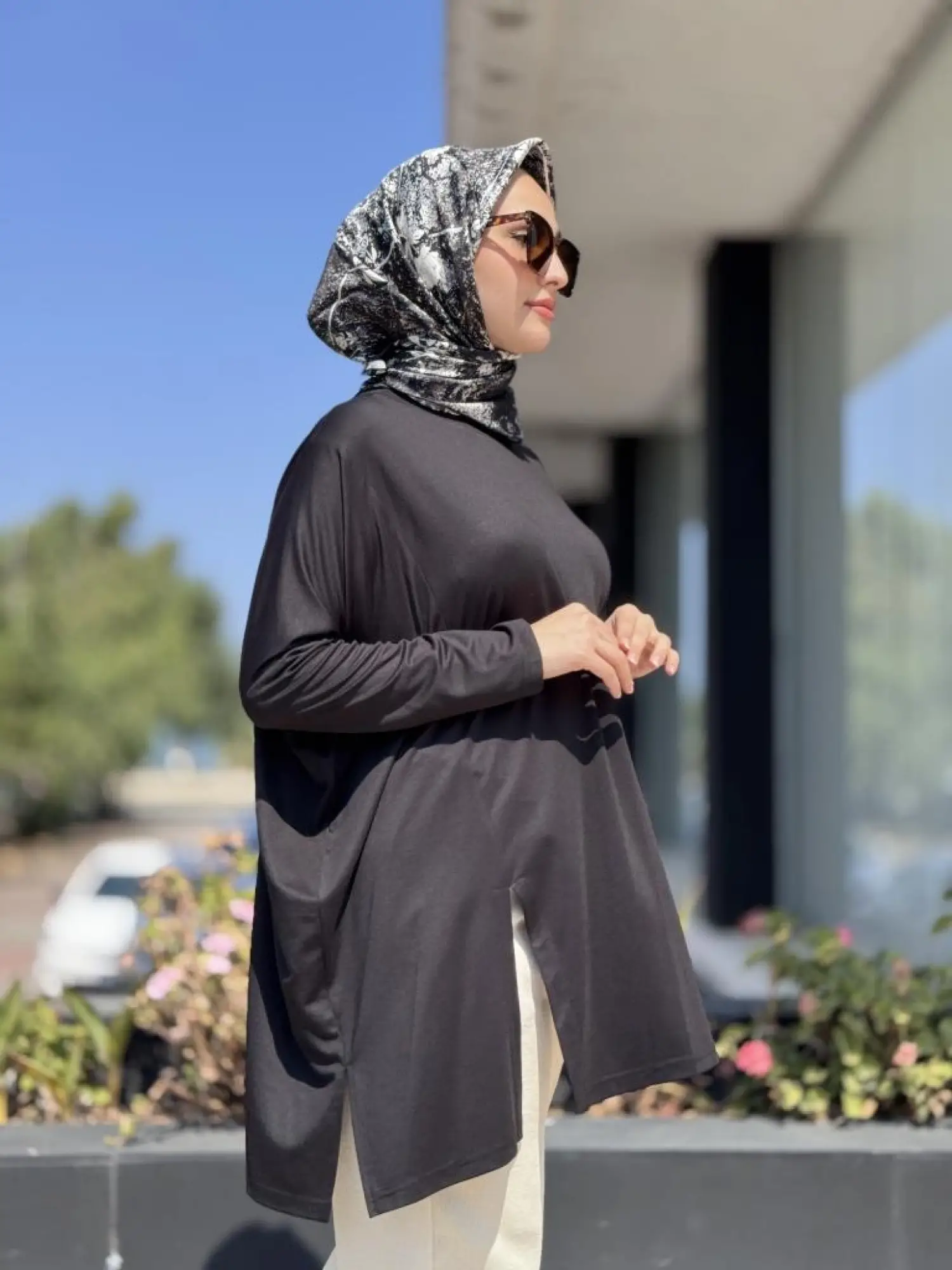 Almarwah Yandan Yırtmaçlı Viscon Tunik 102227