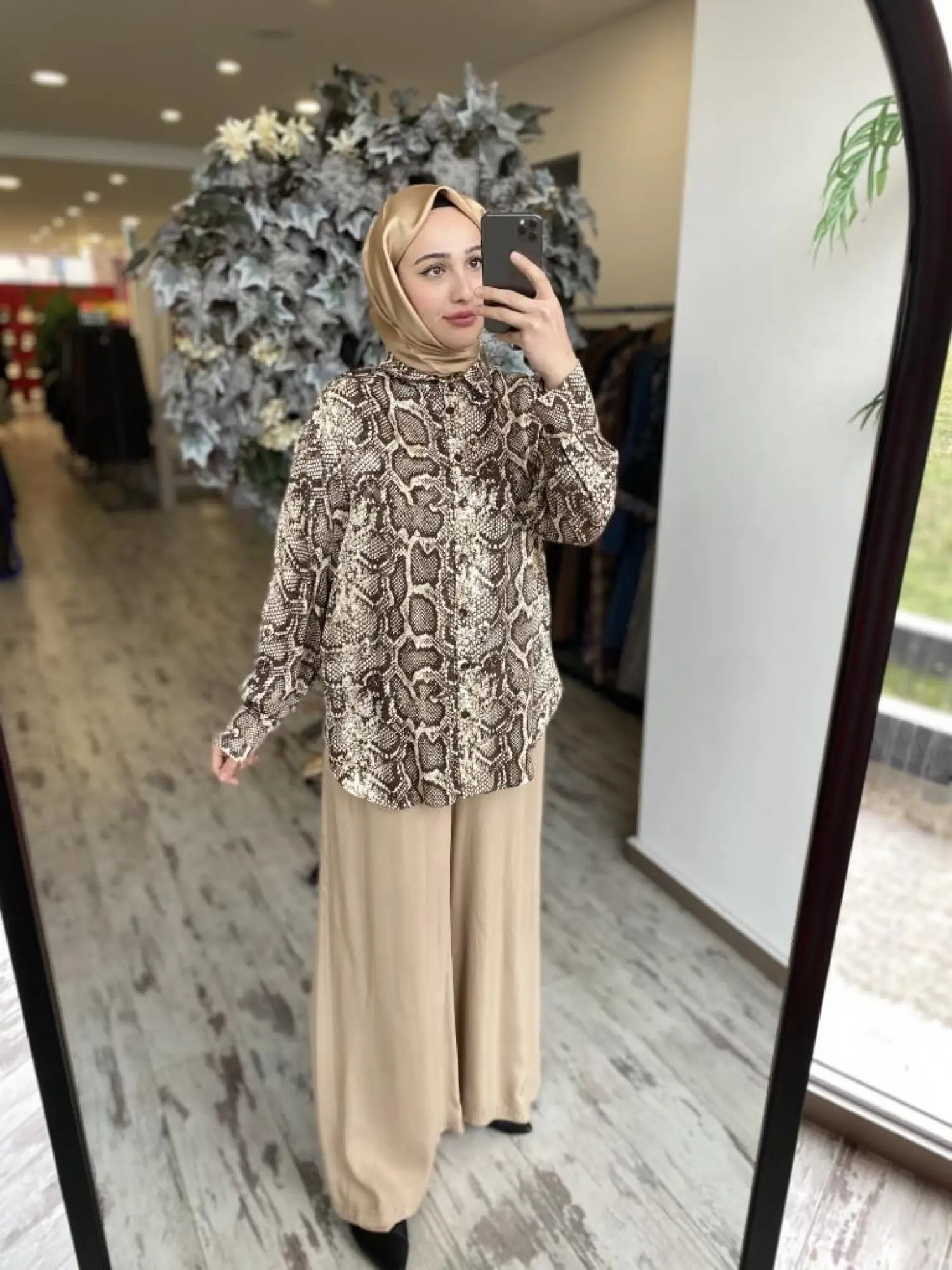 Almarwah Yılan Sırtı Desenli Gömlek 101973-1