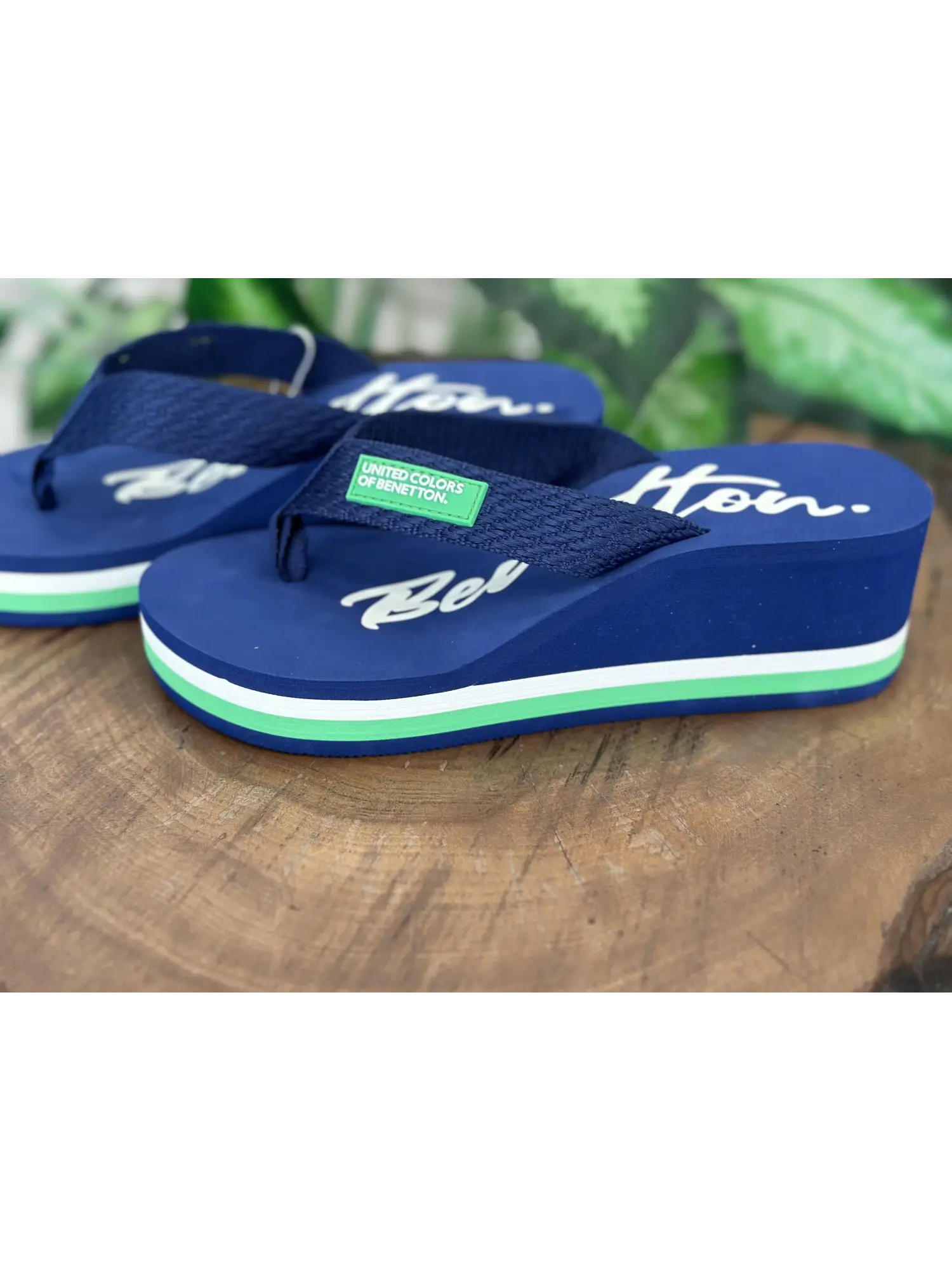 Benetton Dolgu Topuklu Parmak Arası Terlik BNI10218