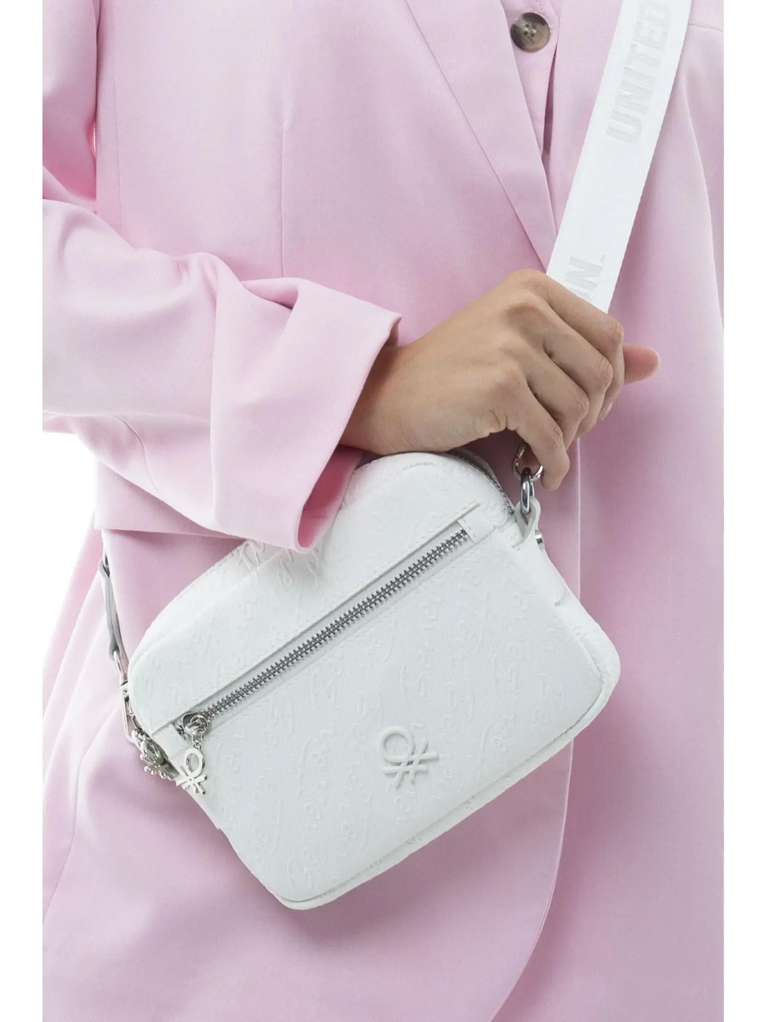 Benetton Monogram Yazılı Fermuarlı Çapraz Çanta BNT1059