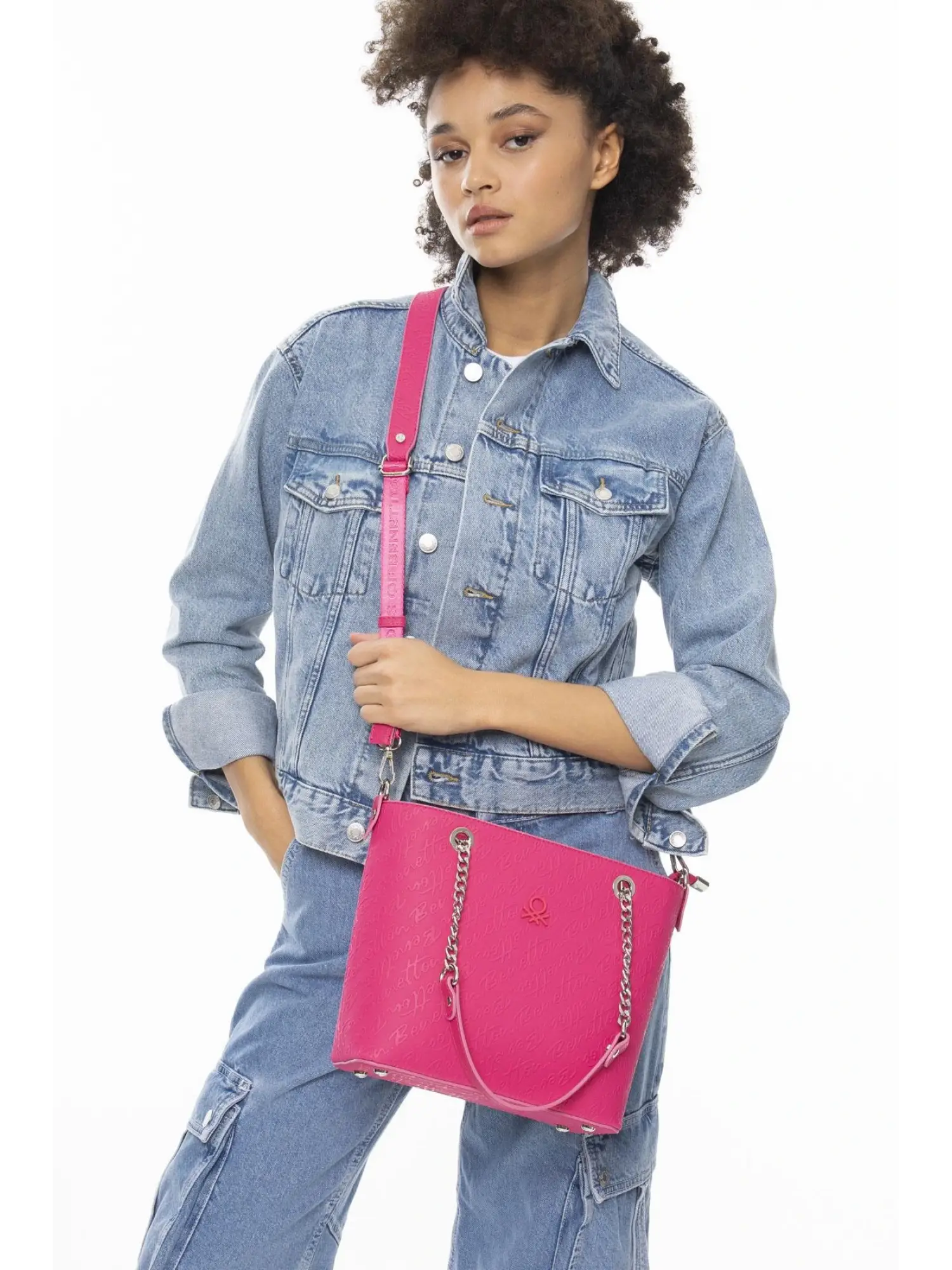 Benetton Monogram Yazılı Kol Çantası BNT1043