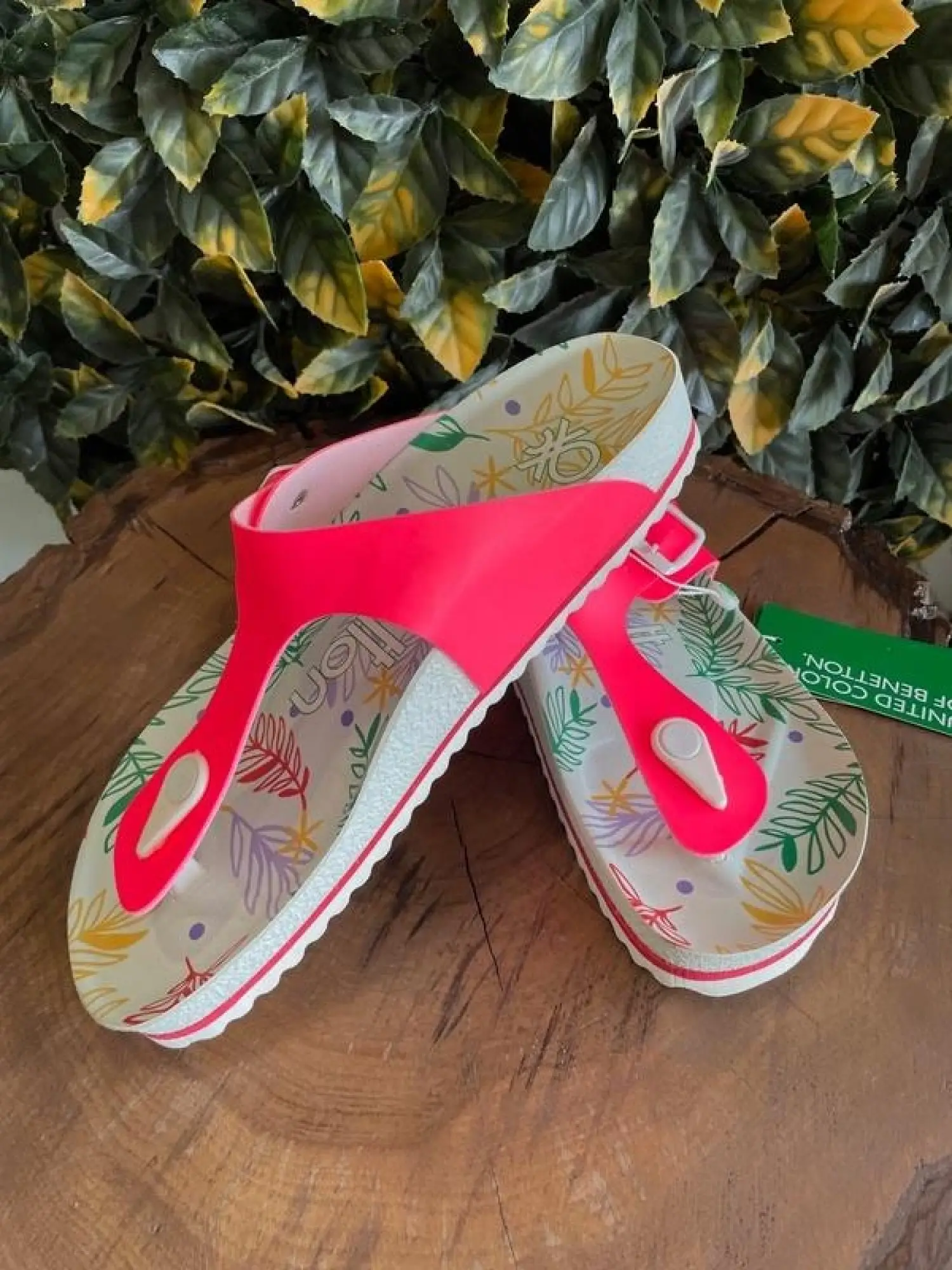 Benetton Parmak Arası Renkli Terlik BN1026