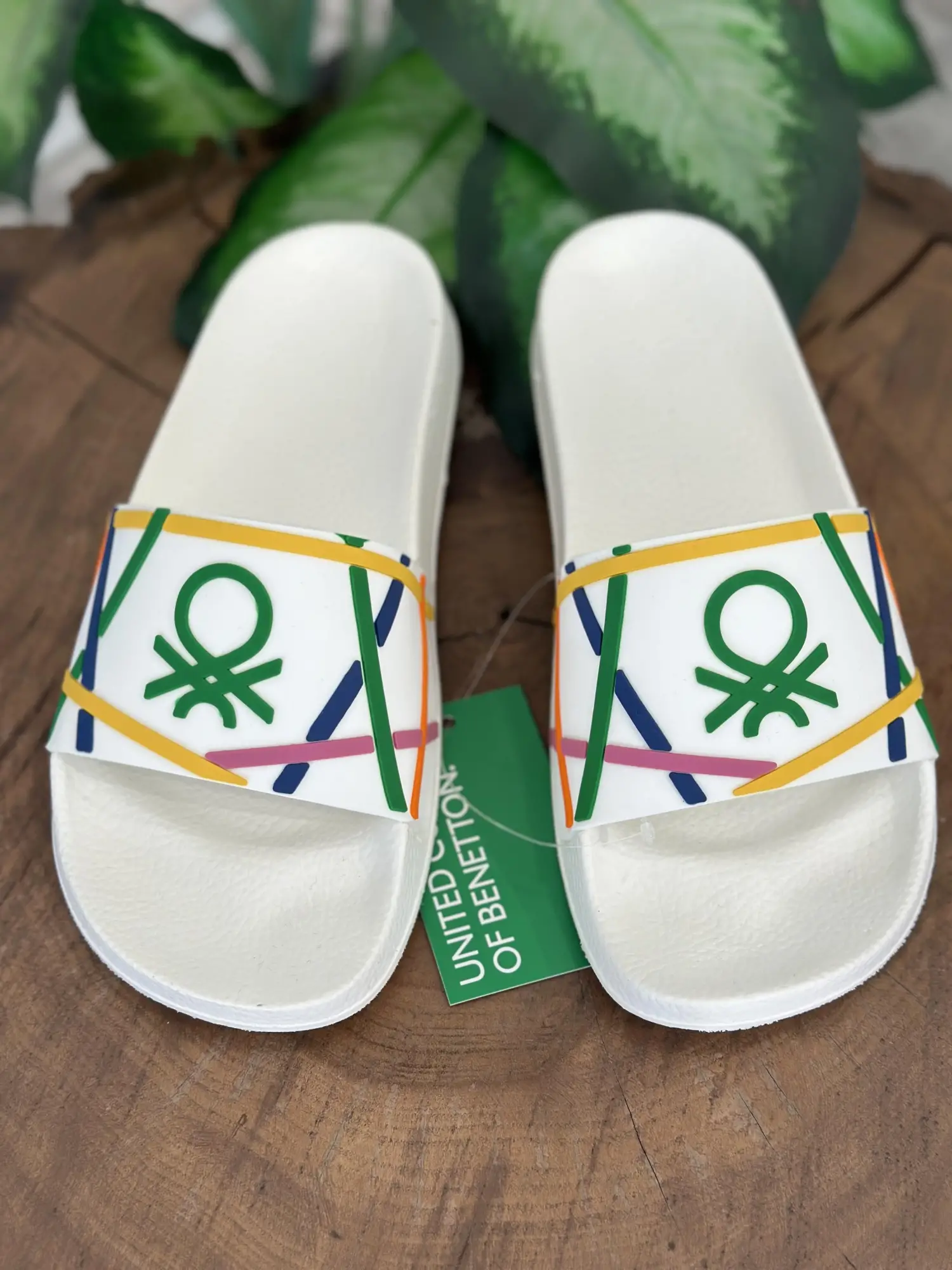 Benetton Renkli Logolu Yumuşak Taban Terlik  BN1372