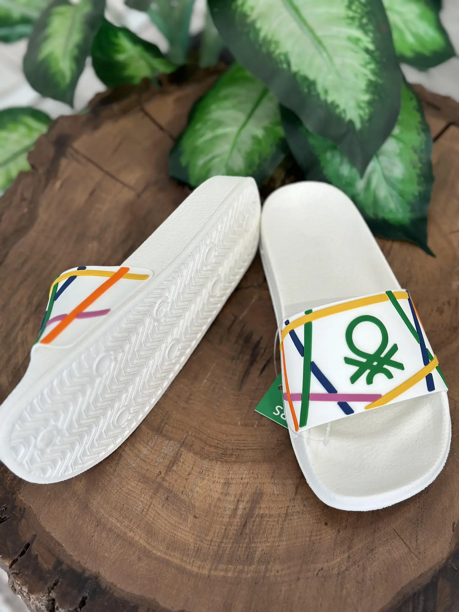 Benetton Renkli Logolu Yumuşak Taban Terlik  BN1372