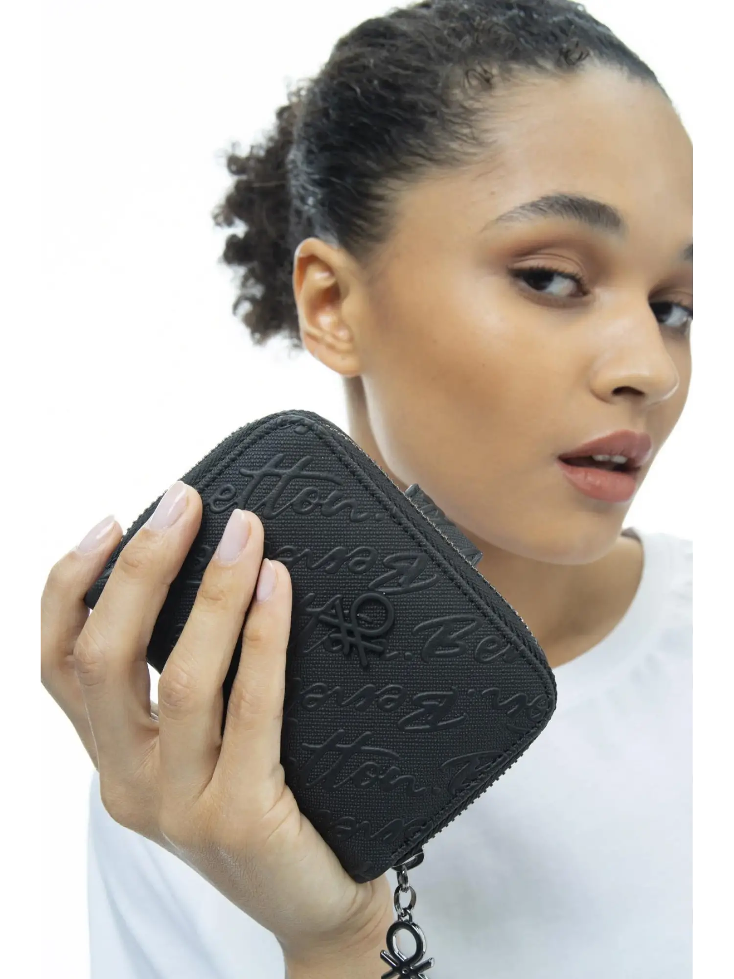 Benetton Yazılı Fermuarlı Cüzdan BNT986