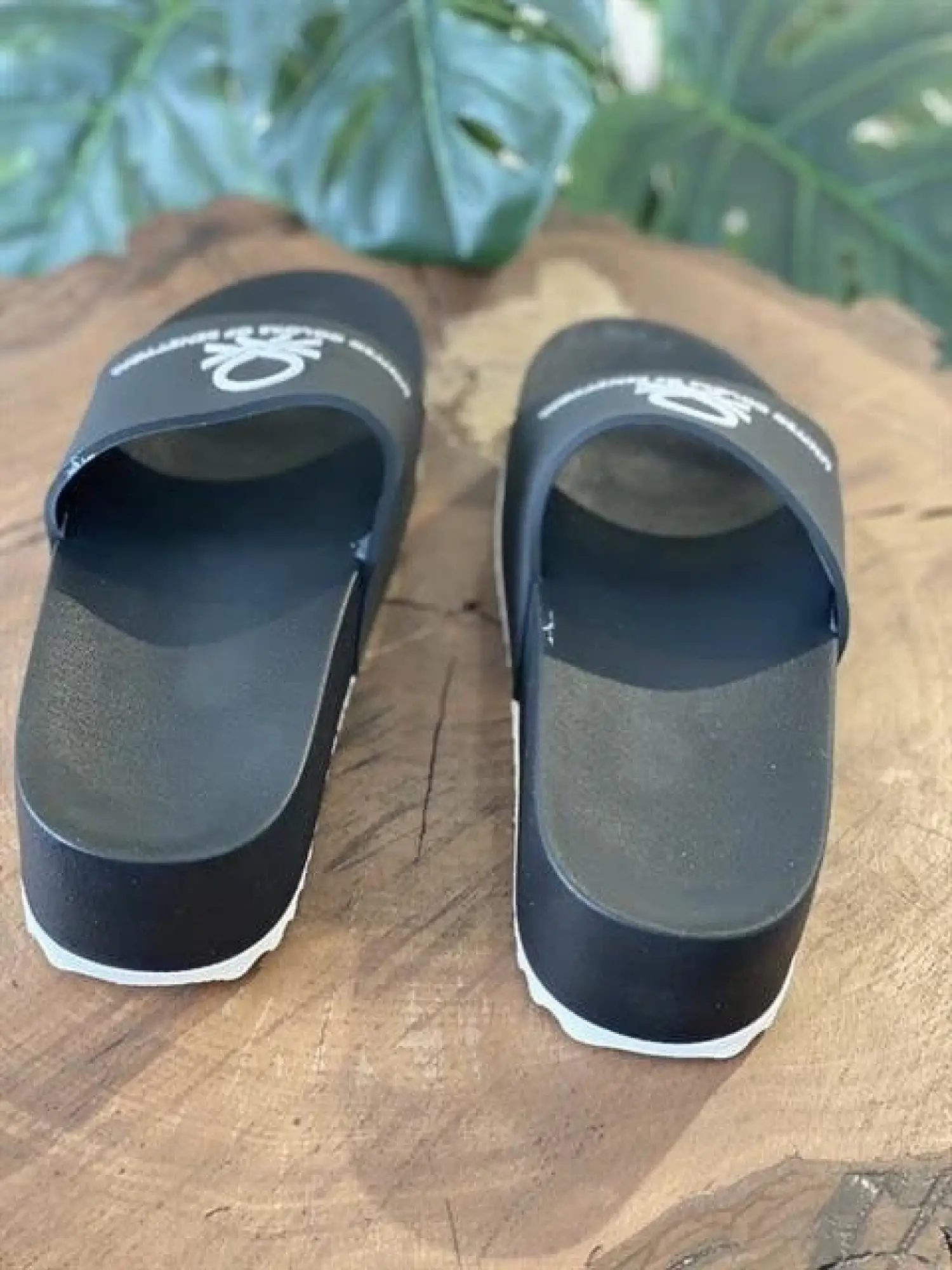 Benetton Yüksek Taban Dolgu Siyah Kadın Terlik BN1211