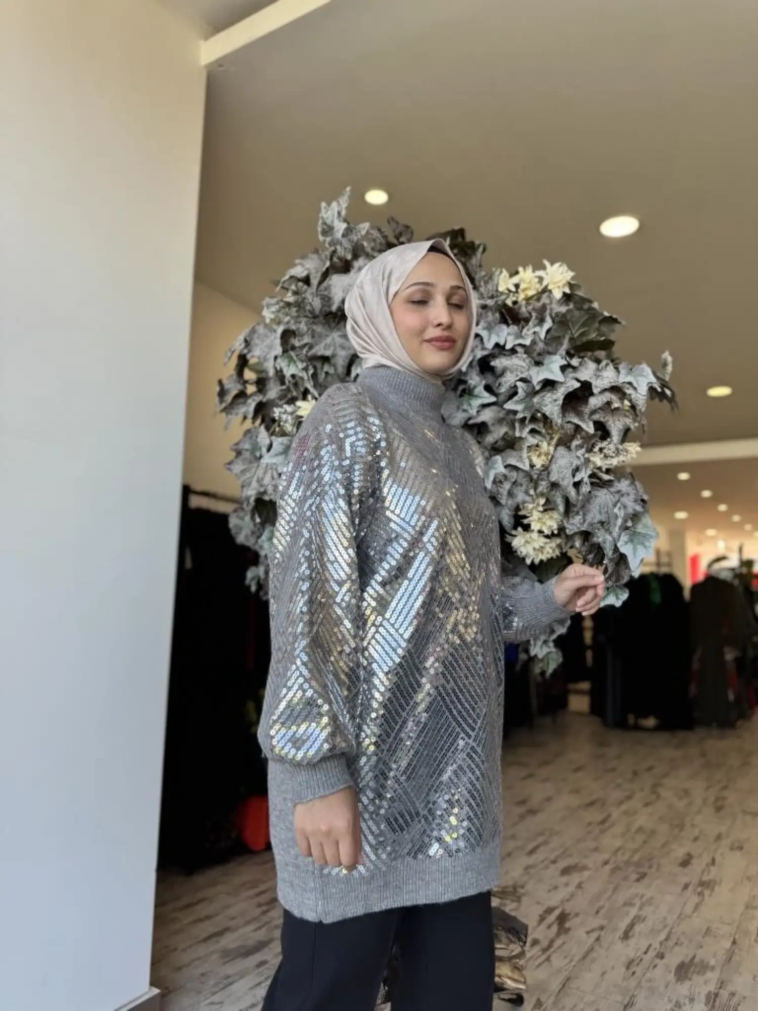 Ghisa Baklava Payet Detaylı Triko Tunik G241519