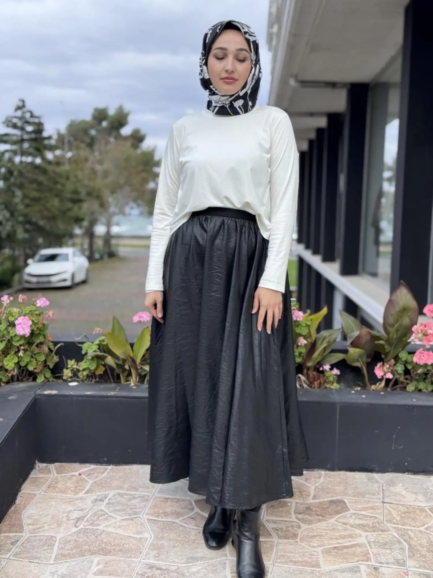 Ghisa Beli Lastikli Deri Etek G5383