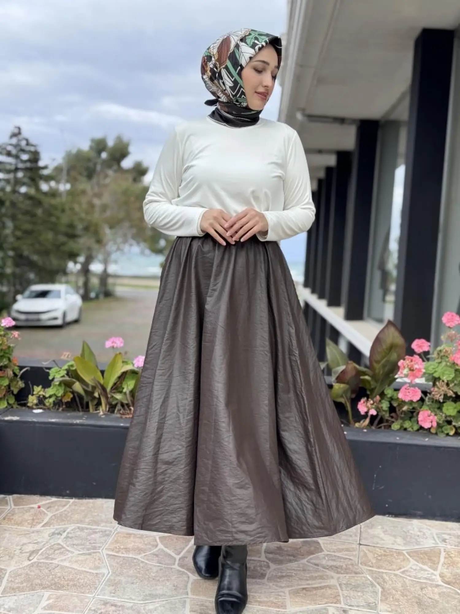 Ghisa Beli Lastikli Deri Etek G5383