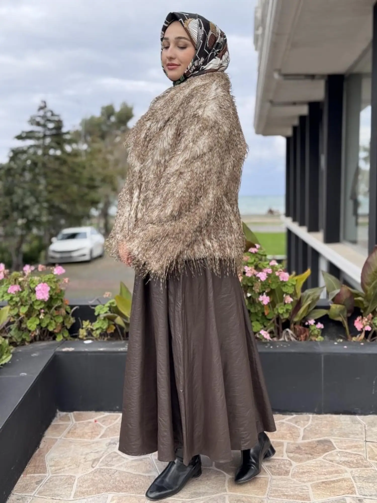 Ghisa Beli Lastikli Deri Etek G5383