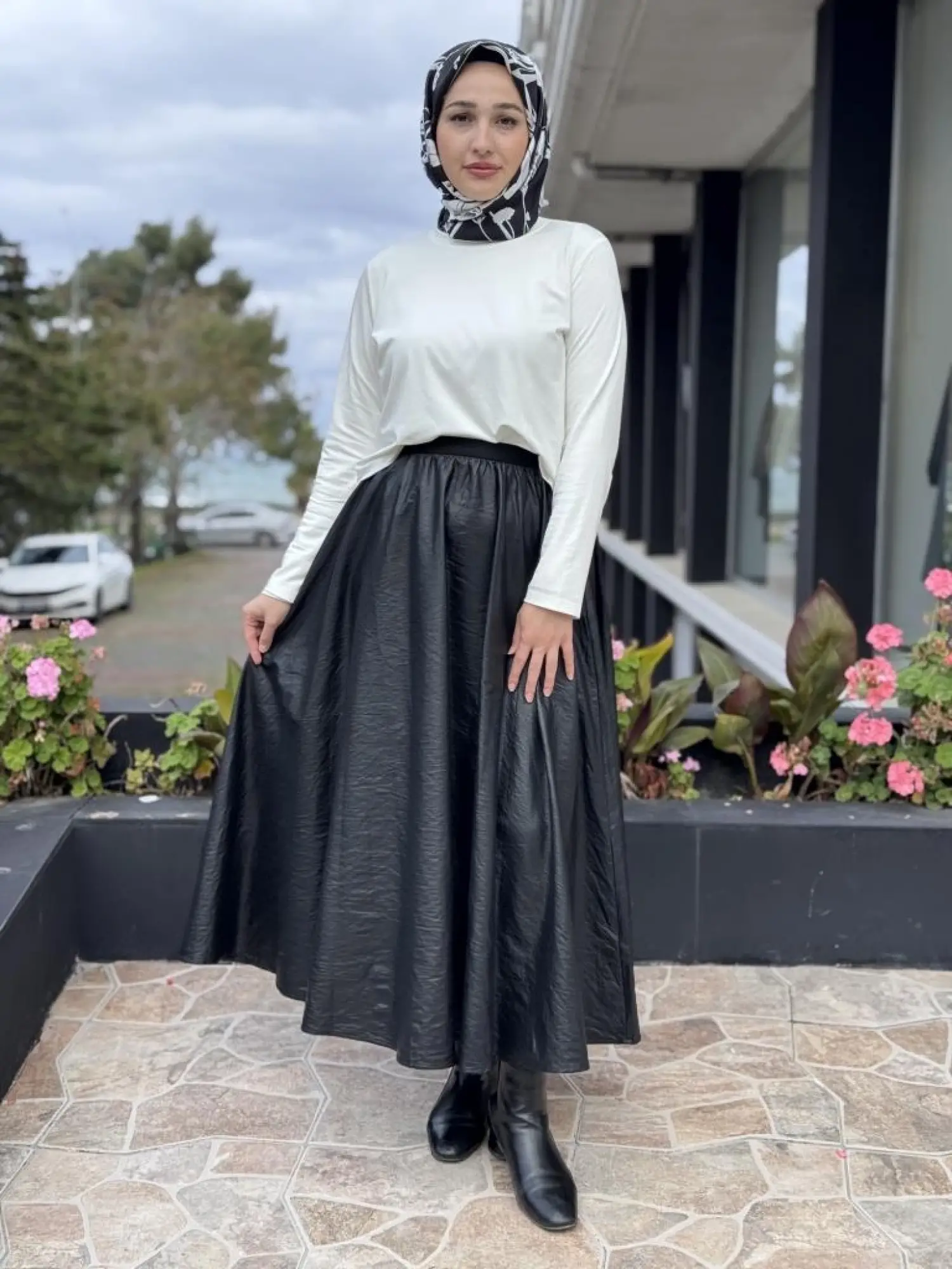 Ghisa Beli Lastikli Deri Etek G5383