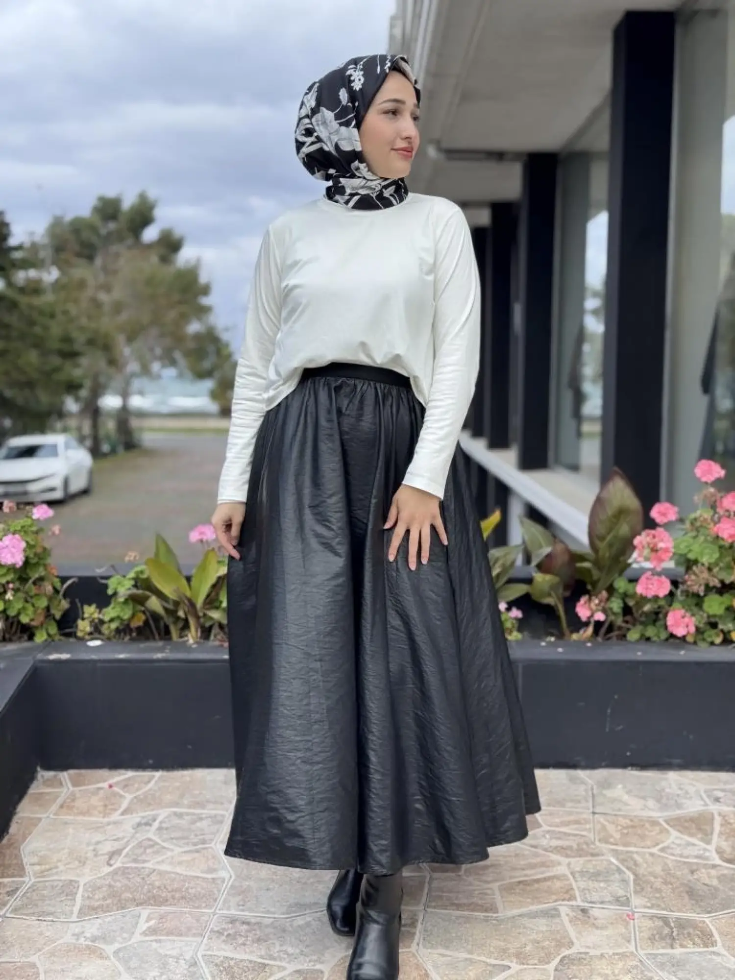 Ghisa Beli Lastikli Deri Etek G5383