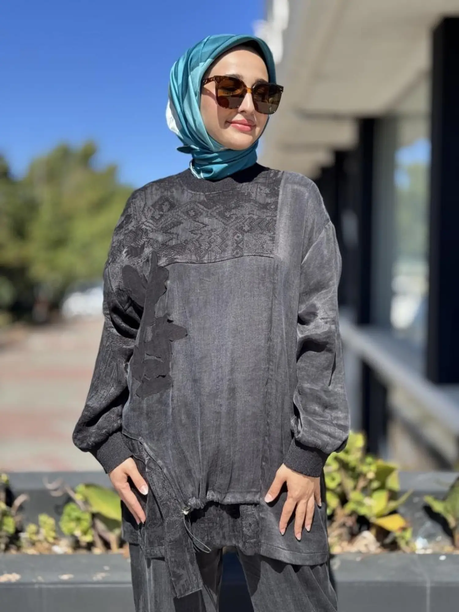 Ghisa Büzgü ve Parça Detaylı Cupra İpek Tunik Pantolon Takım 4049