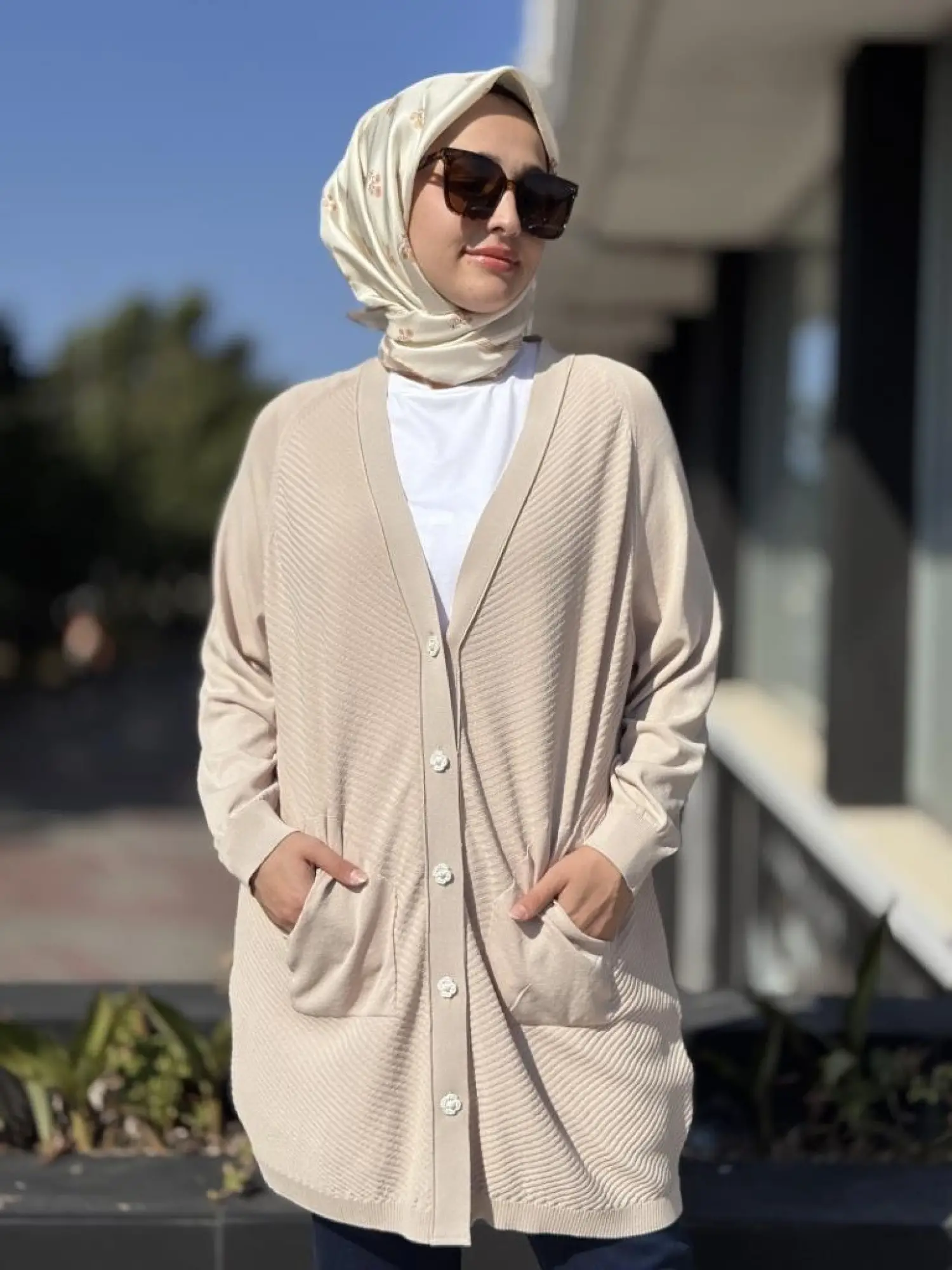 Ghisa Cep ve Düğme Detaylı Triko Hırka 3184