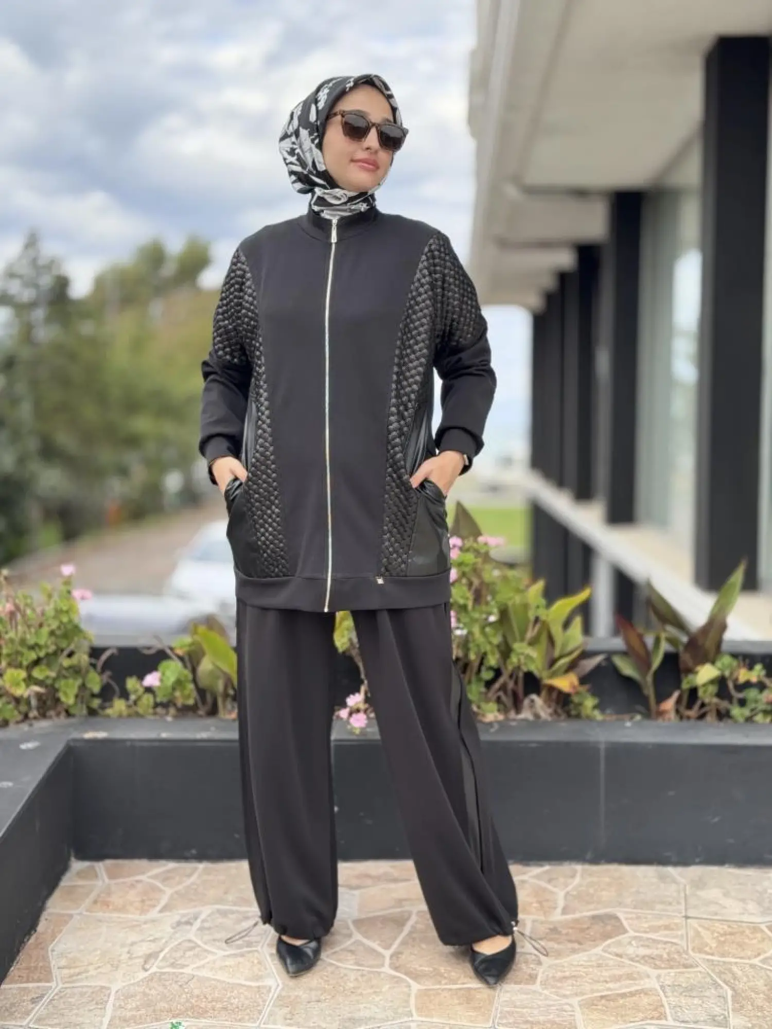 Ghisa Deri ve Payet Detaylı Kap Pantolon Takım G4146