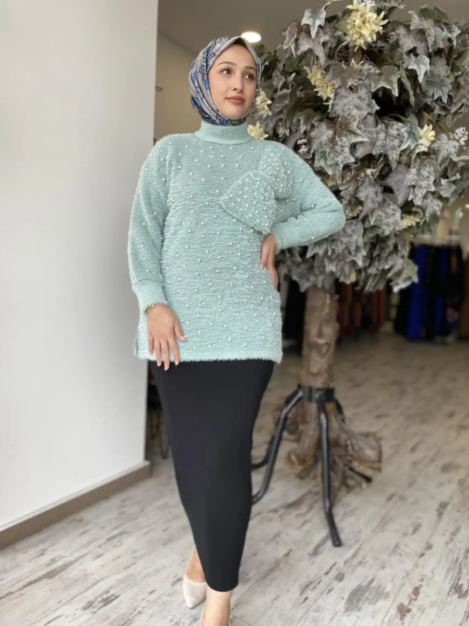 Ghisa Fiyonk Ve İnci Detaylı Tunik G4750