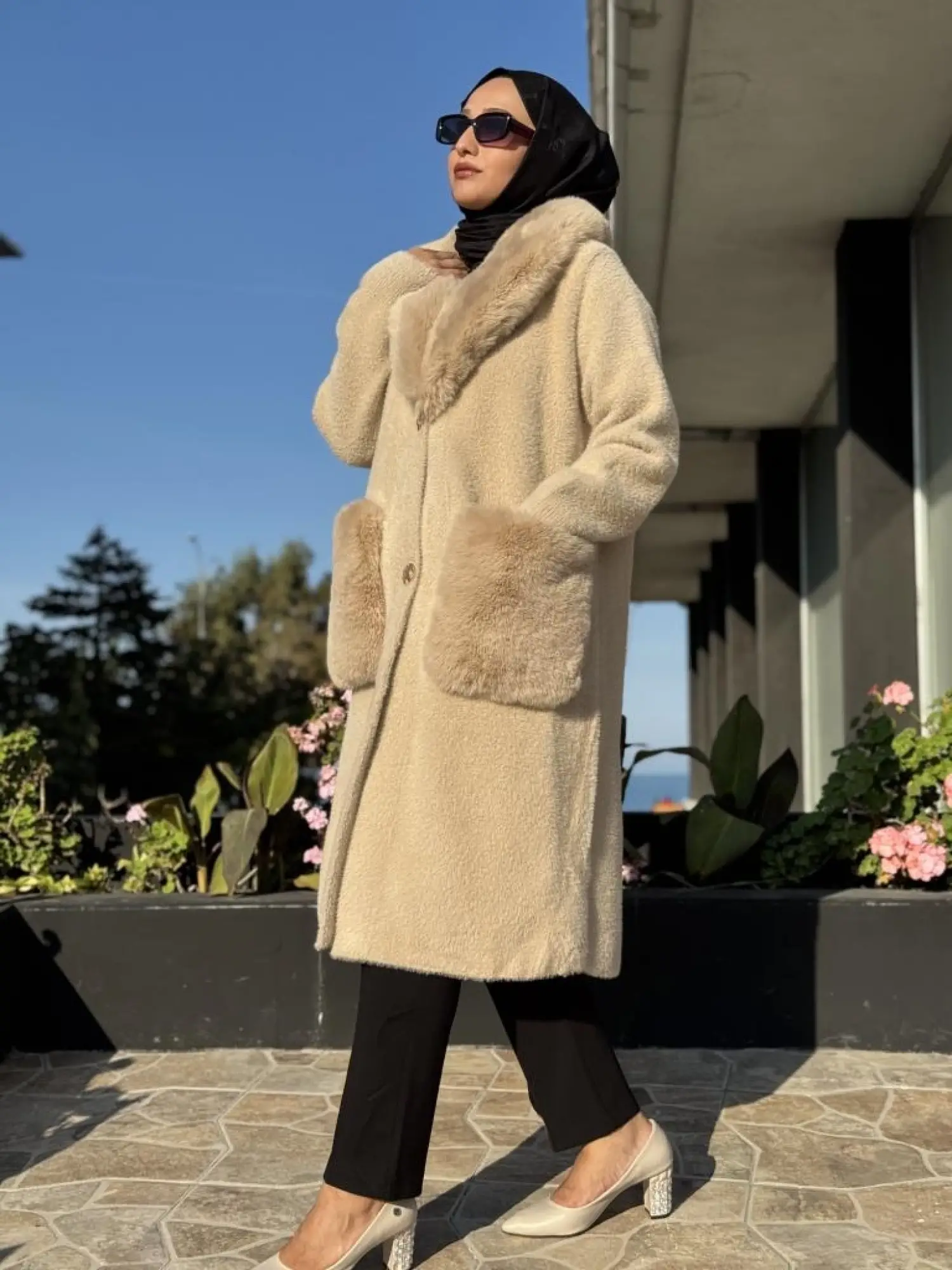 Ghisa Kürk Detaylı Düğmeli Angora Kaban 24111