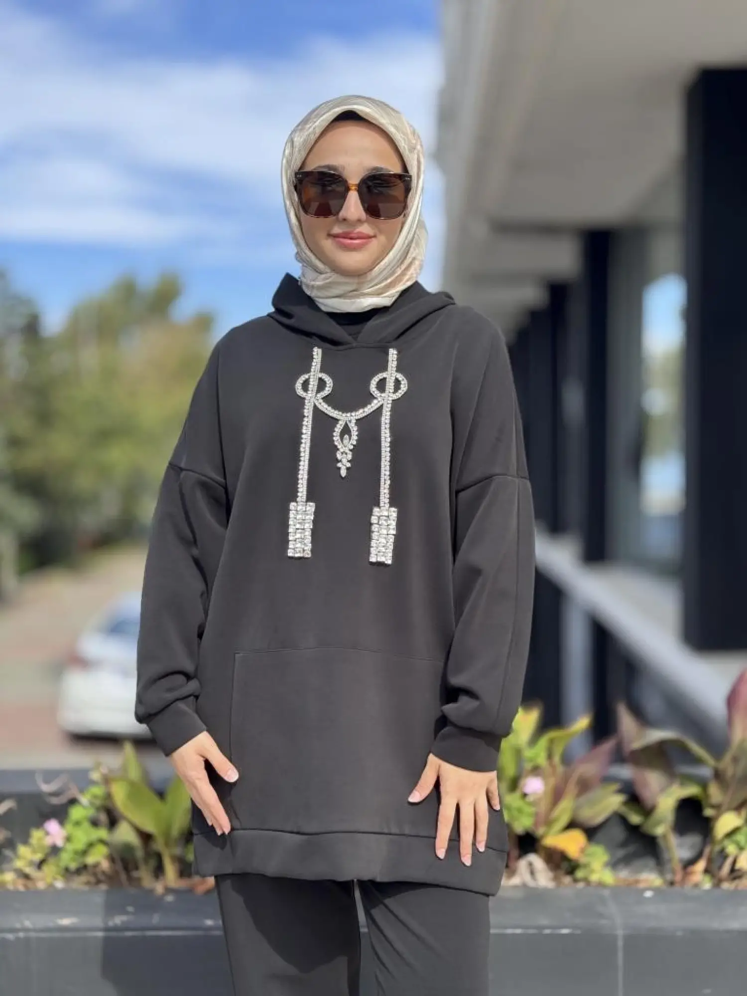 Ghisa Önü Krital Taş Aksesuarlı Tunik Pantolon Takım G4142