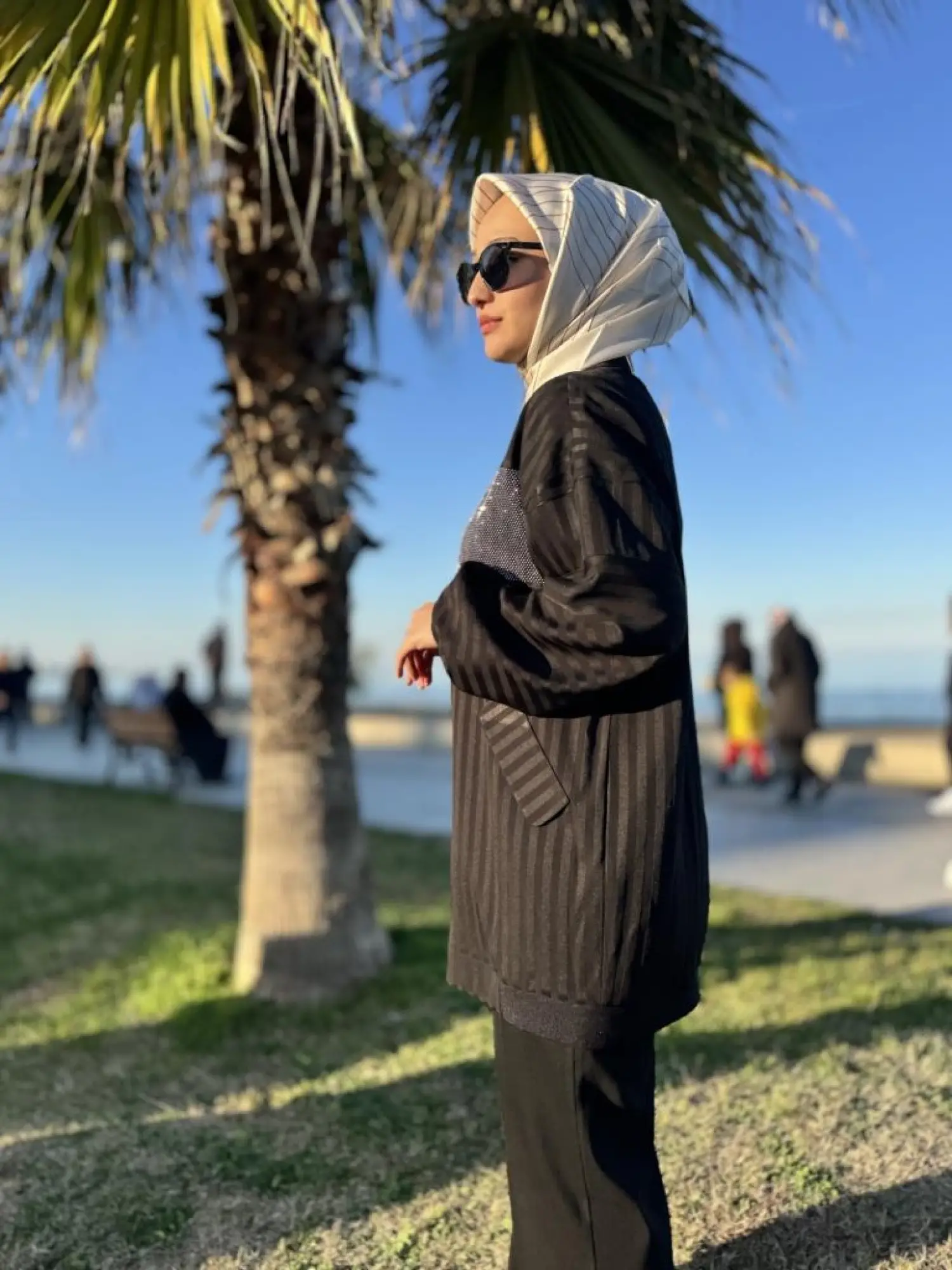 Ghisa Önü Taşlı Ceket 3861