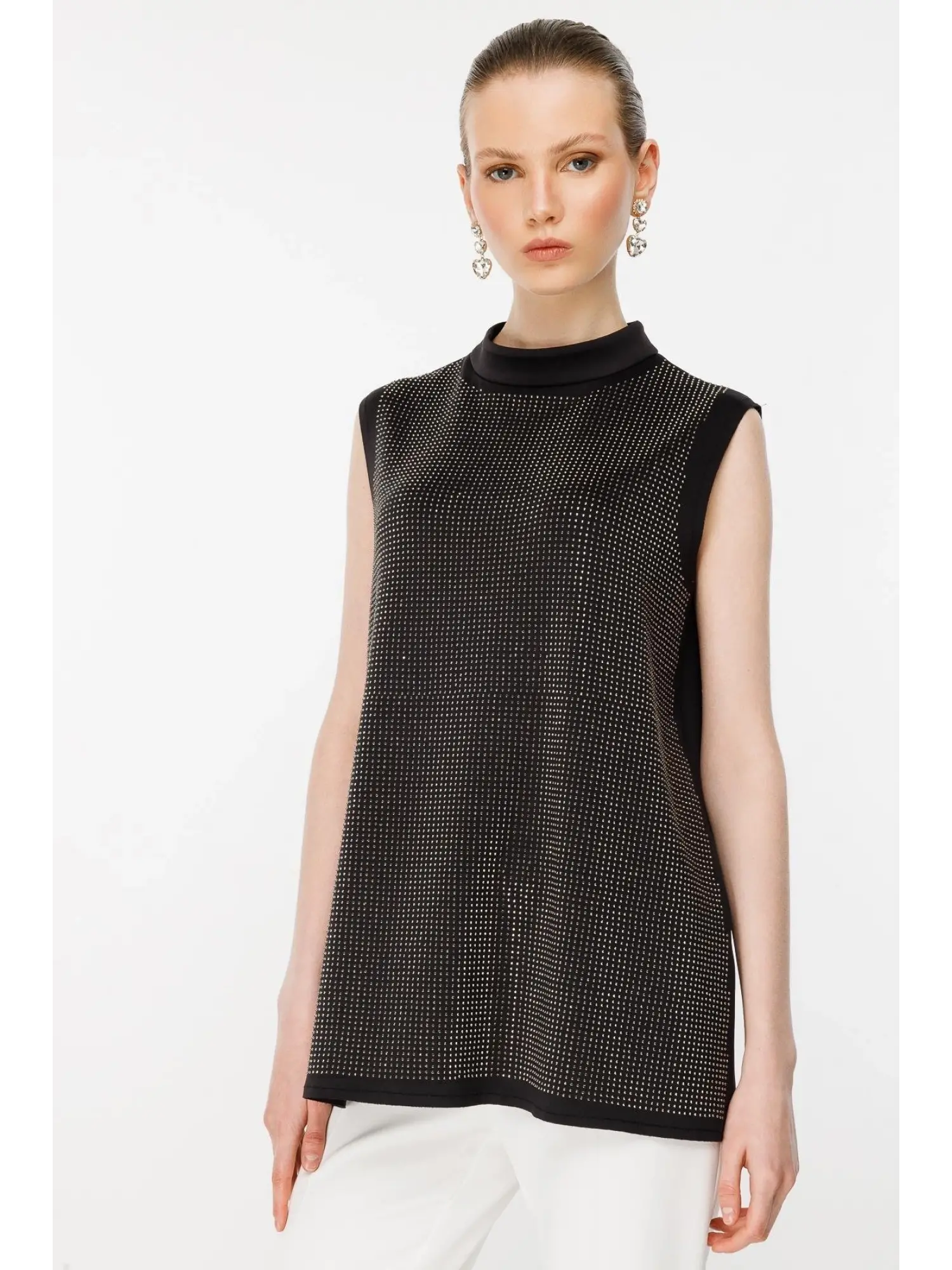 Ghisa Önü Taşlı Sıfır Kol Tunik/İçlik G1858