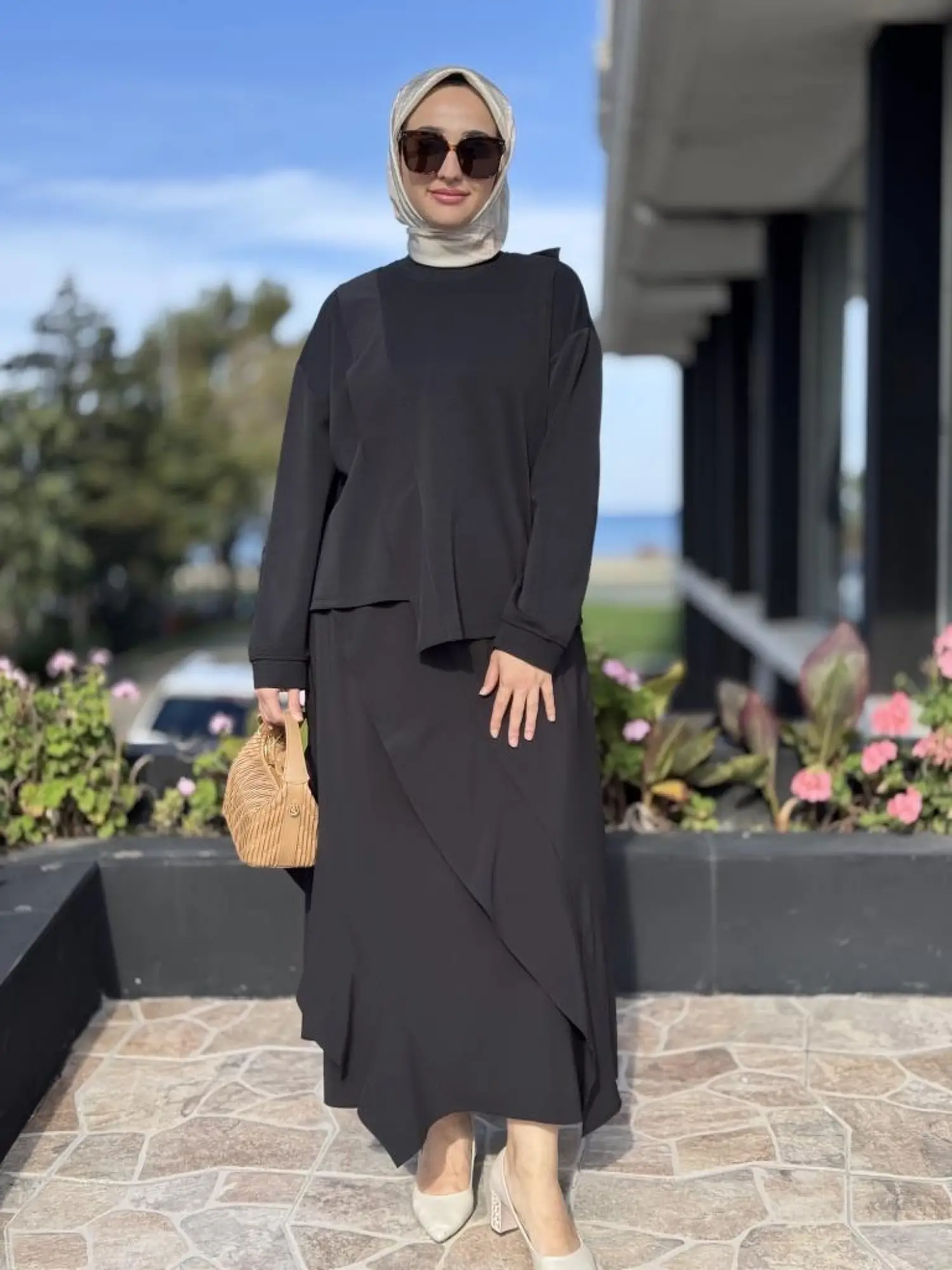 Ghisa Teknik Kumaş Detaylı Bluz Etek Takım G4117