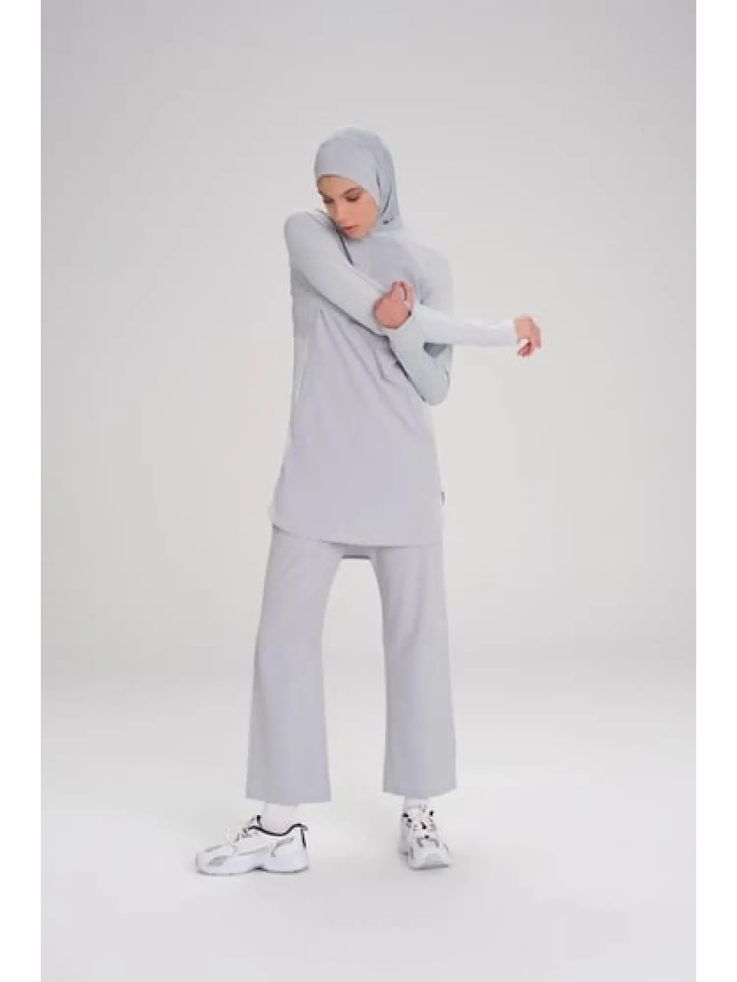 Haşema Active Uzun Kollu Yan Fermuar Cepli Tesettür Antraman Tişörtü ACT7