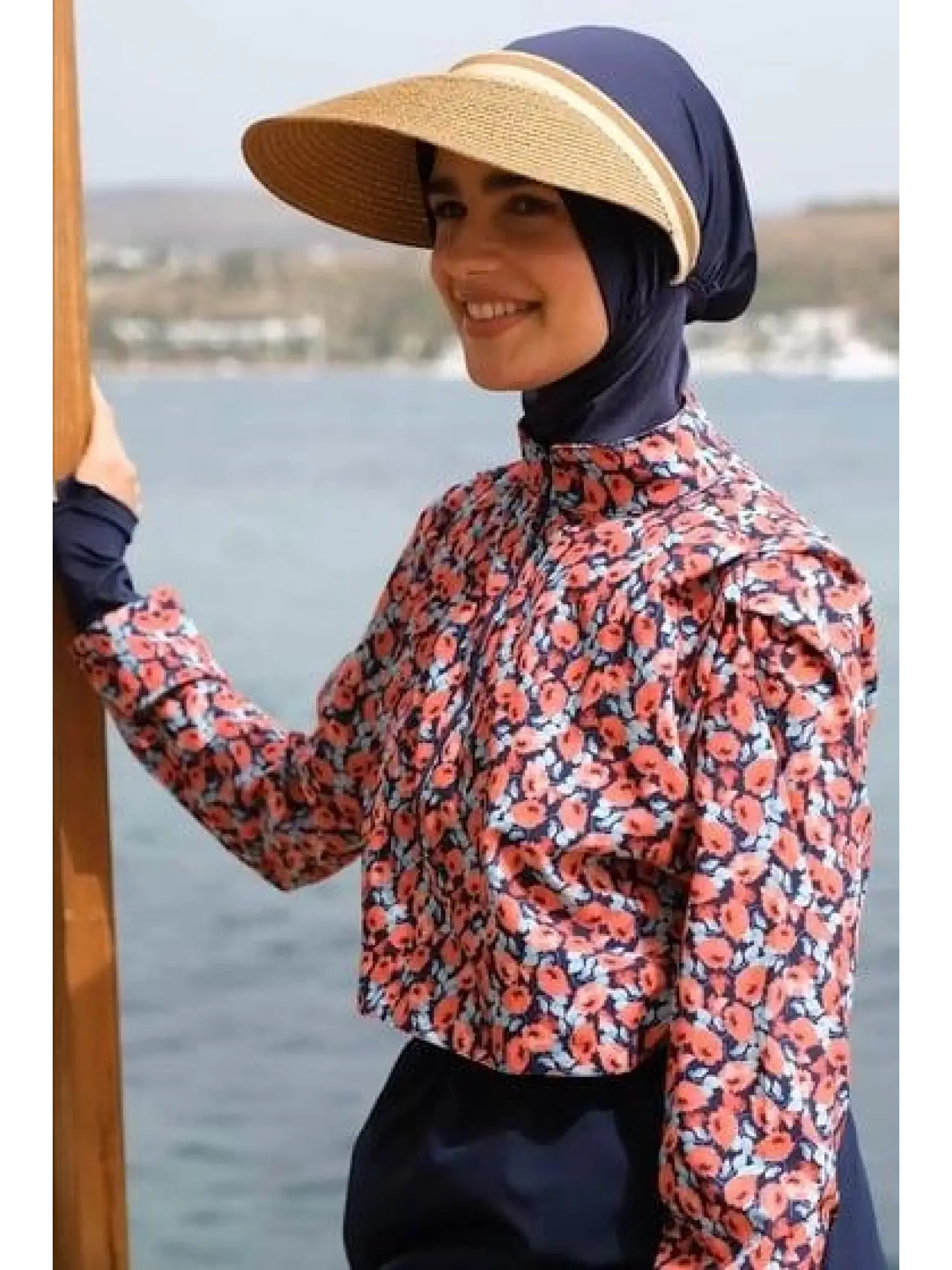 Haşema Esila Serisi Çiçek Desenli Kırmızı-Laci Tam Tesettür Tek Mayo Üstü HSM2934