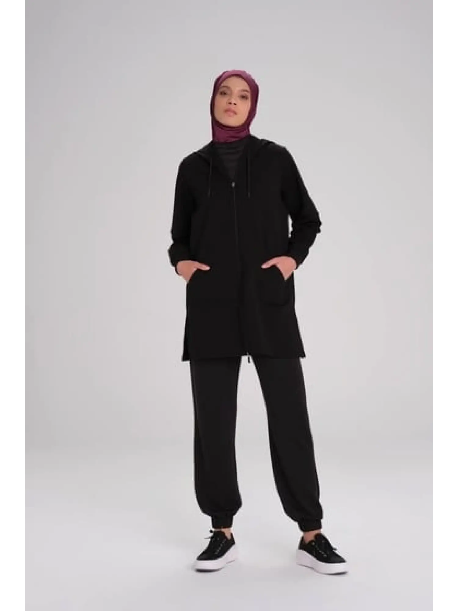 Haşema Yumuşak Dokulu Kapüşonlu Fermuarlı Basic Sweatshirt ACT15