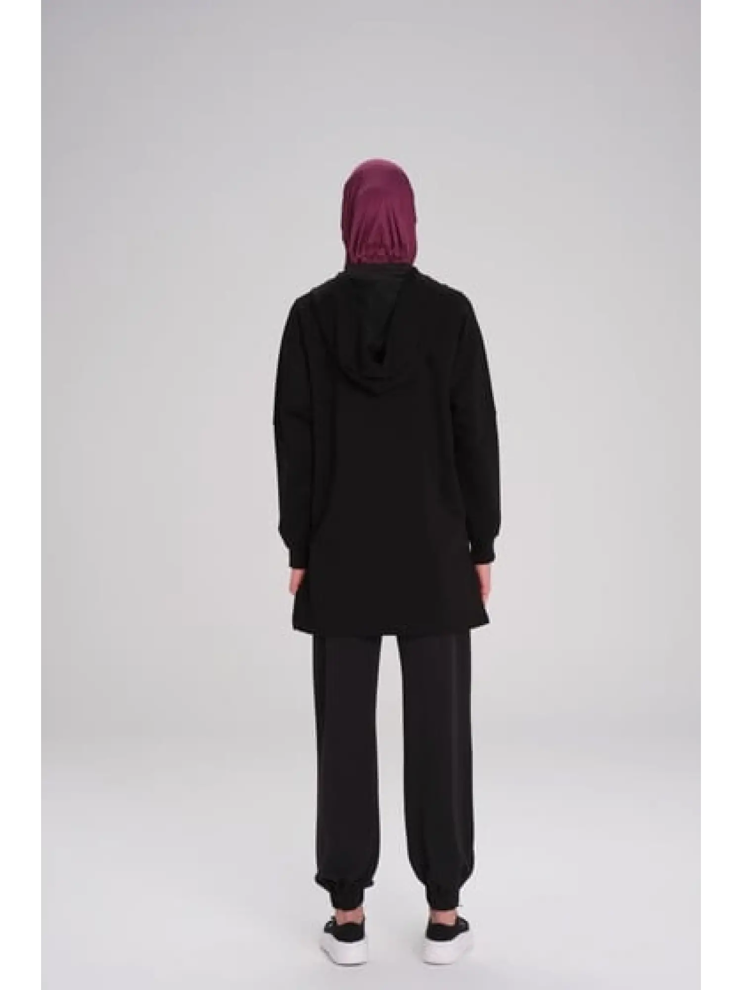 Haşema Yumuşak Dokulu Kapüşonlu Fermuarlı Basic Sweatshirt ACT15
