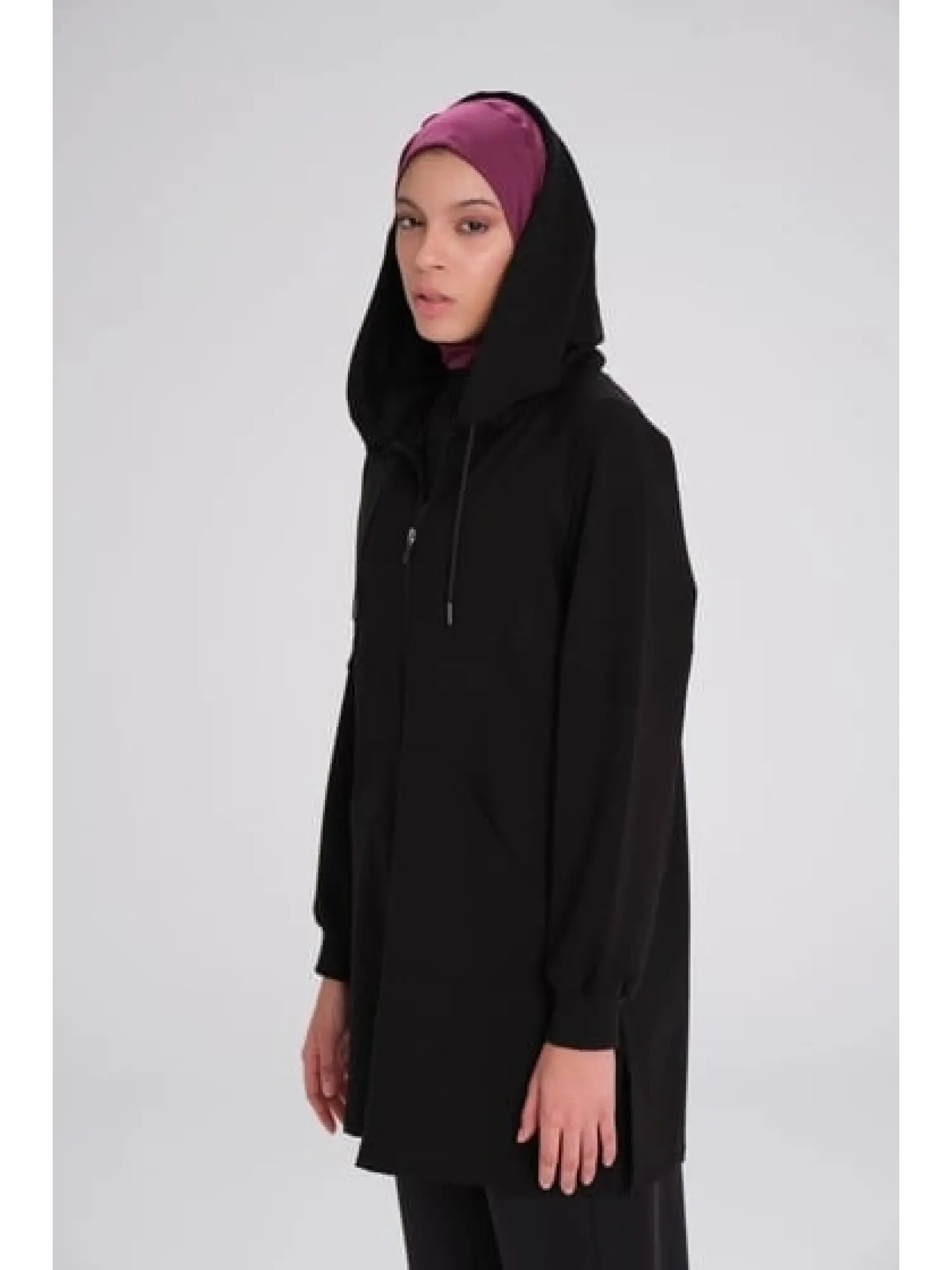 Haşema Yumuşak Dokulu Kapüşonlu Fermuarlı Basic Sweatshirt ACT15