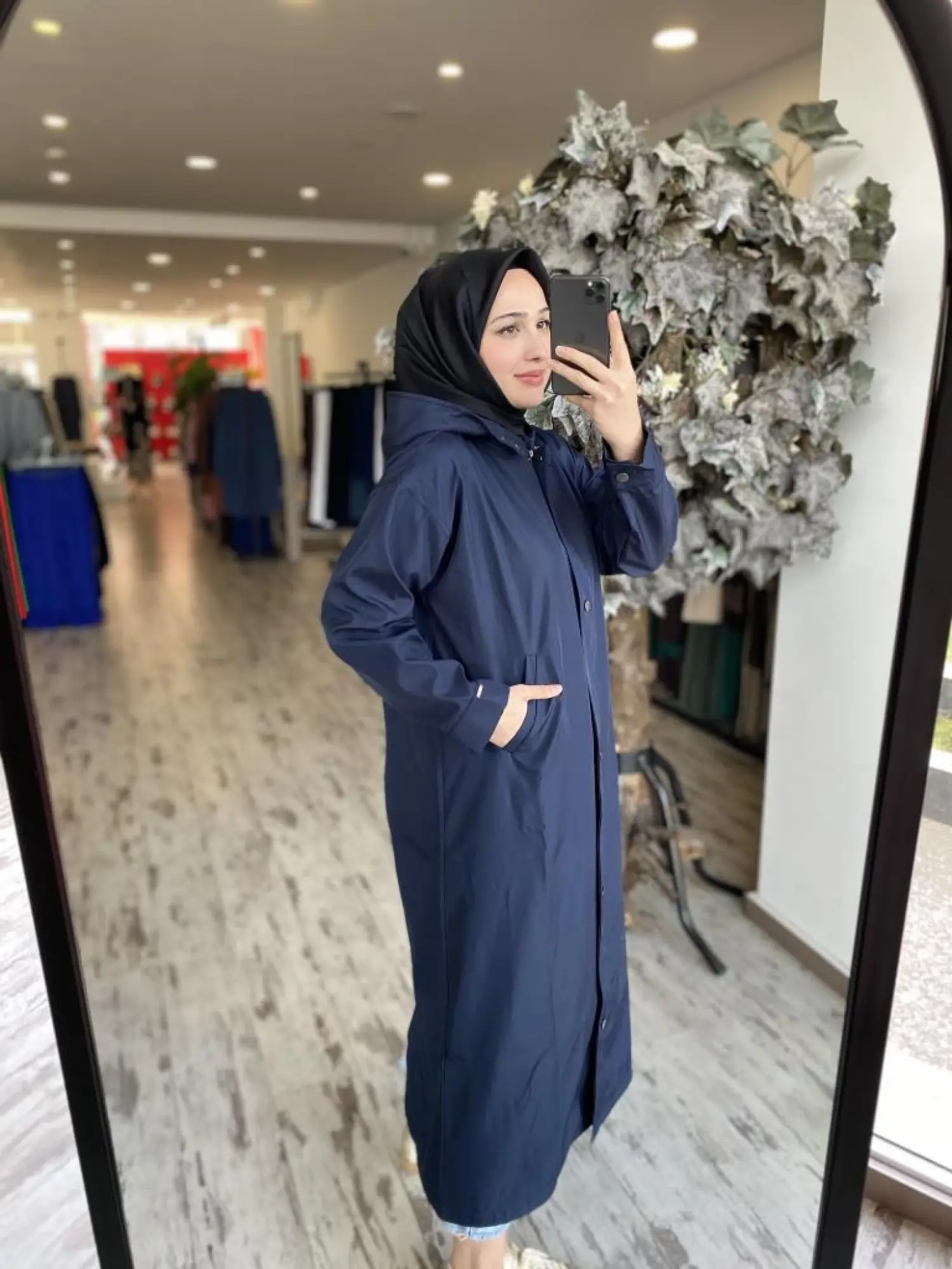 İnvee Çıtçıt ve Fermuar Detaylı Kapüşonlu Tam Boy Yağmurluk 7065