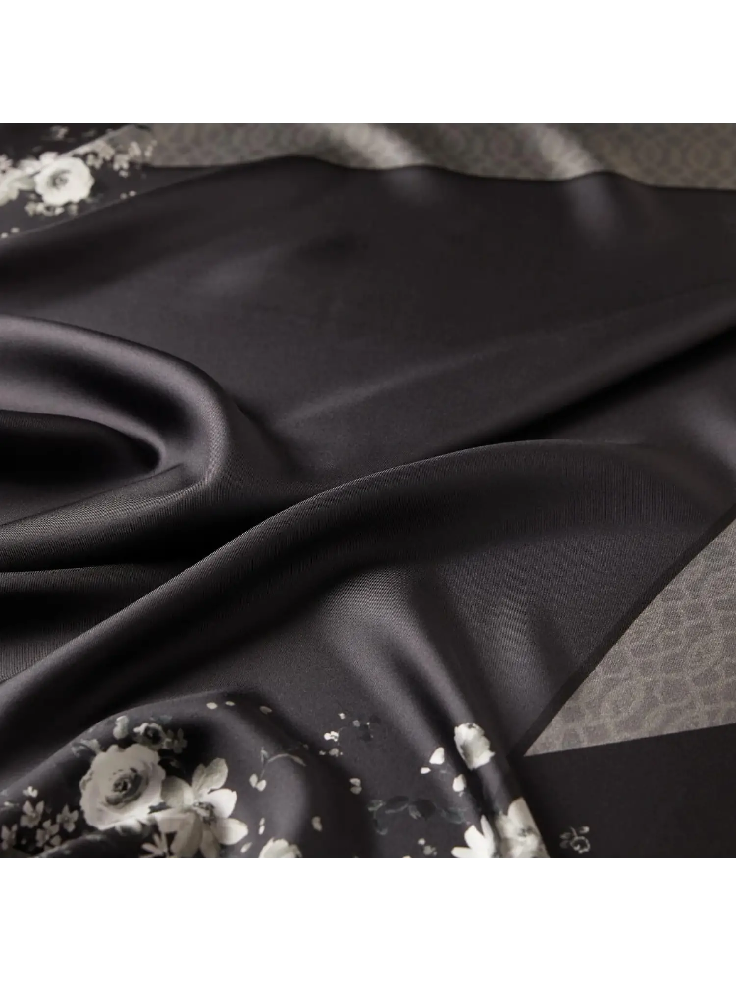 İPEKEVİ İPEK EŞARP 1288