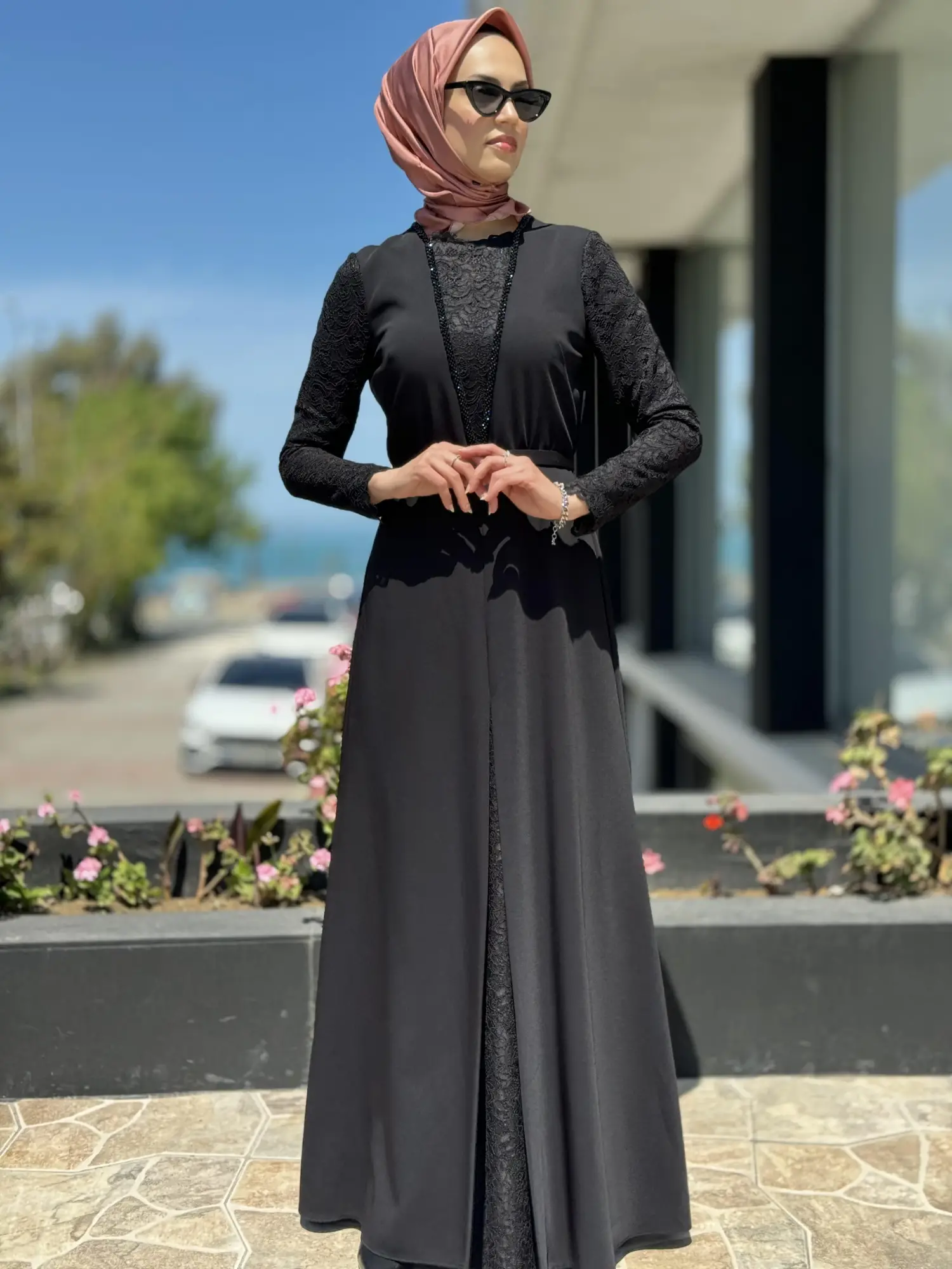 Jamila Sarah Kolları Ve Önü Dantel İşlemeli Tesettür Abiye Elbise 3018