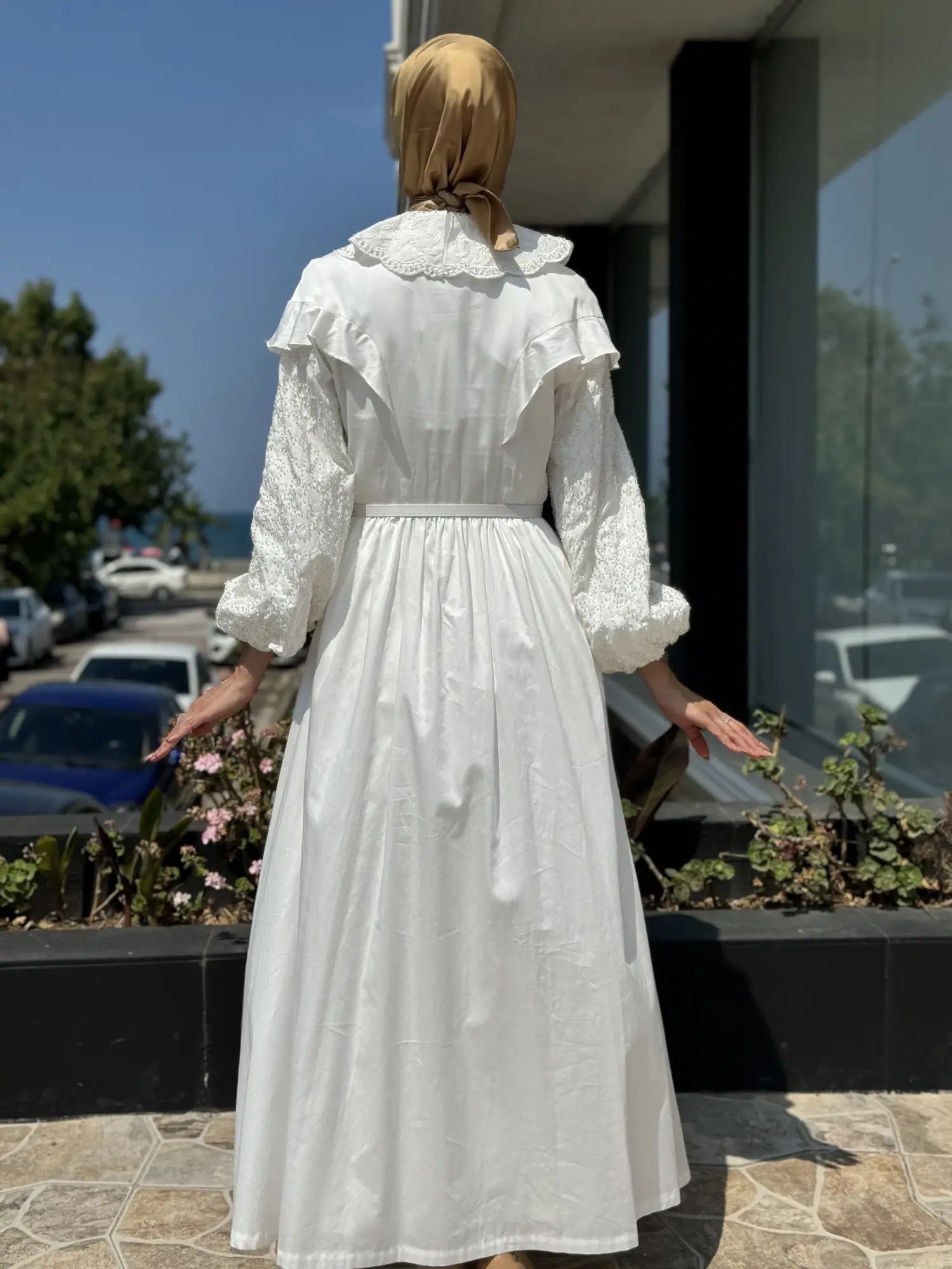 Jamila Sarah Kolları Yakası Boncuklu Fırfırlı Elbise 3052