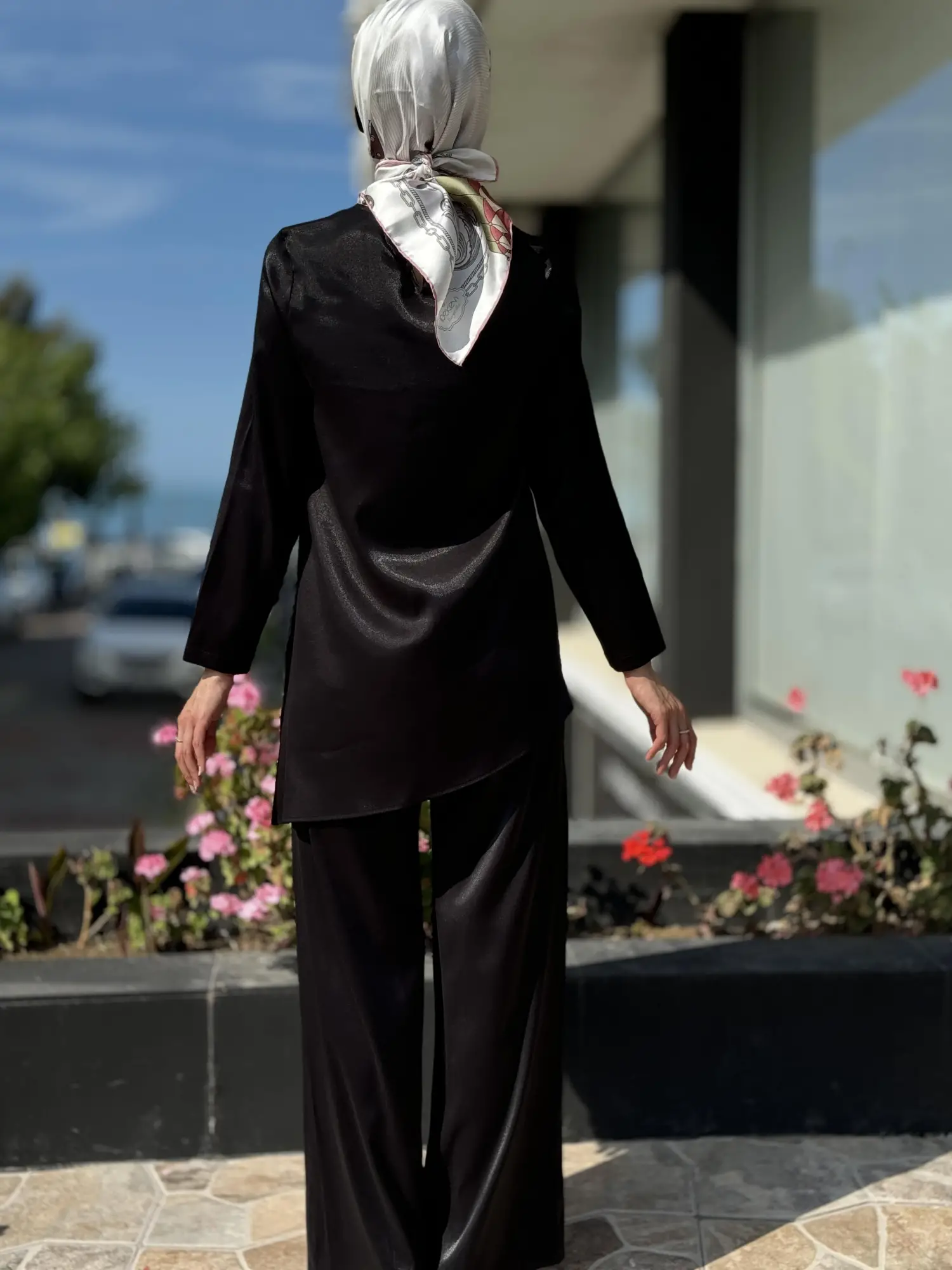 Kahma Asimetrik Simli Tunik  Beli Lastikli Cepli Pantolon Takım