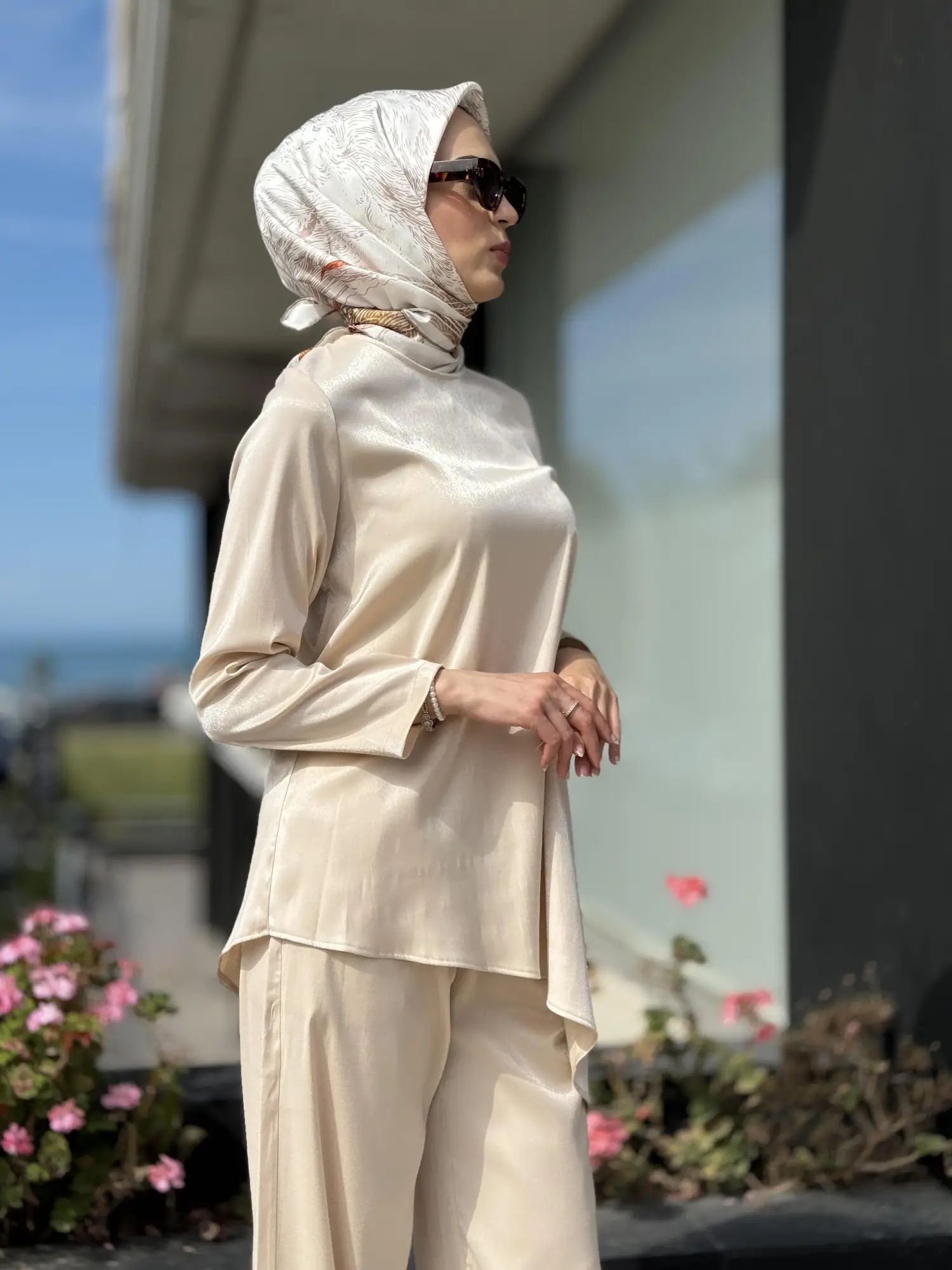 Kahma Asimetrik Simli Tunik  Beli Lastikli Cepli Pantolon Takım